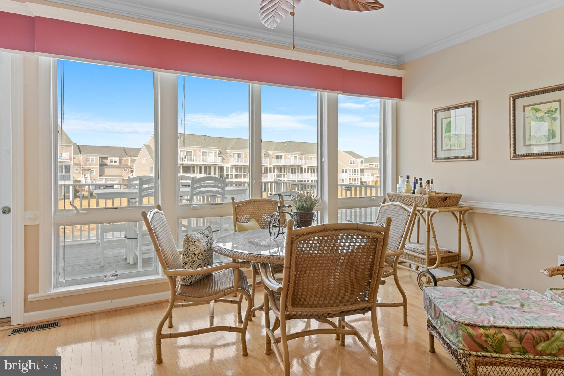 BAYVILLE SHORES - Residential