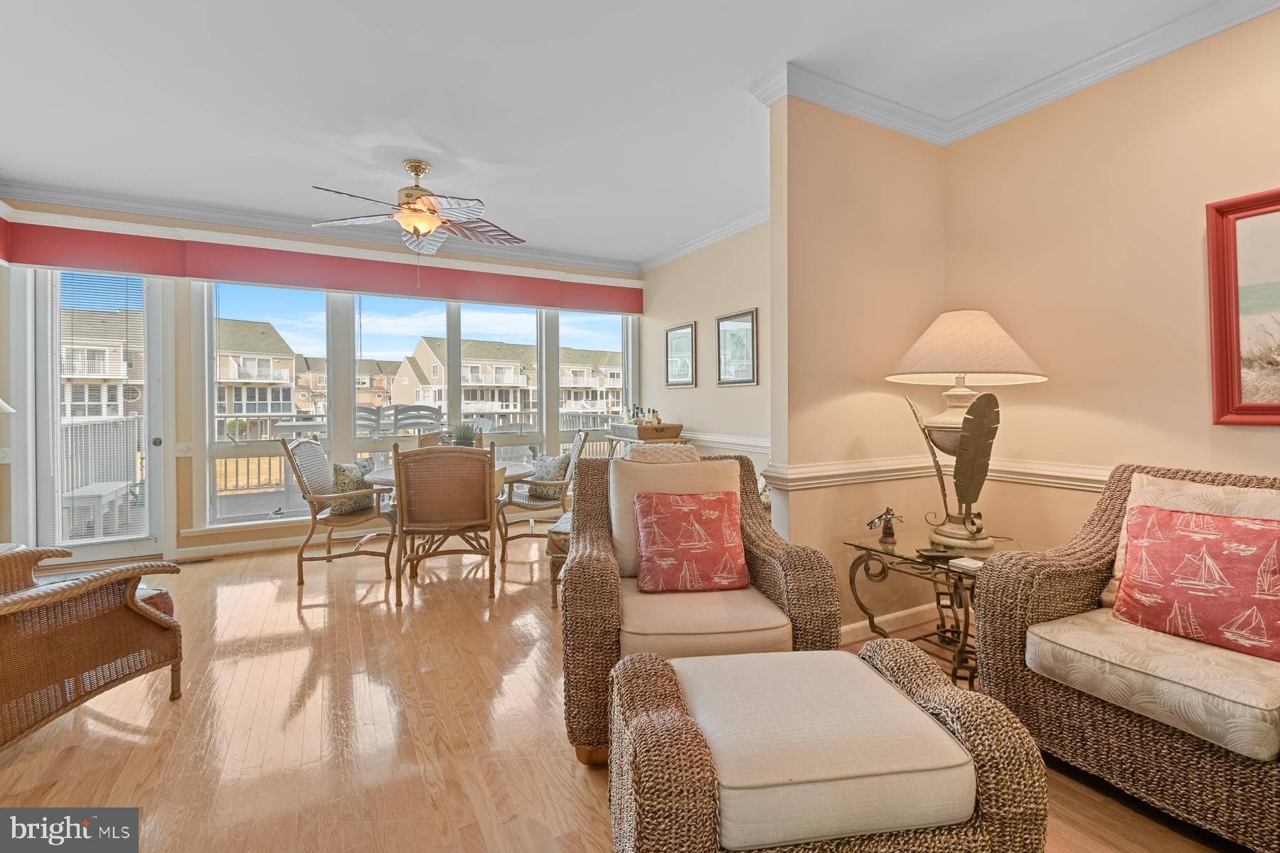 BAYVILLE SHORES - Residential