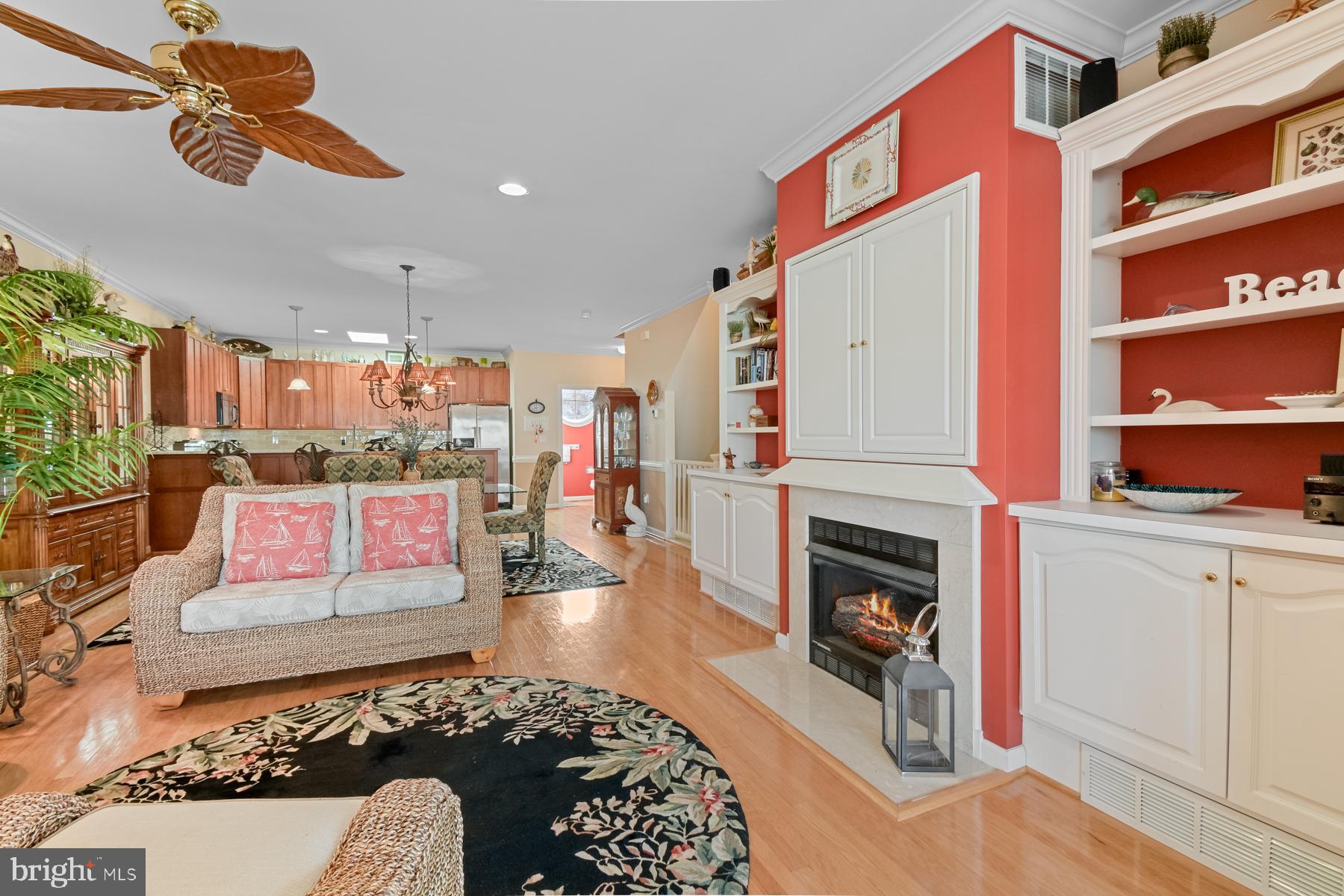 BAYVILLE SHORES - Residential