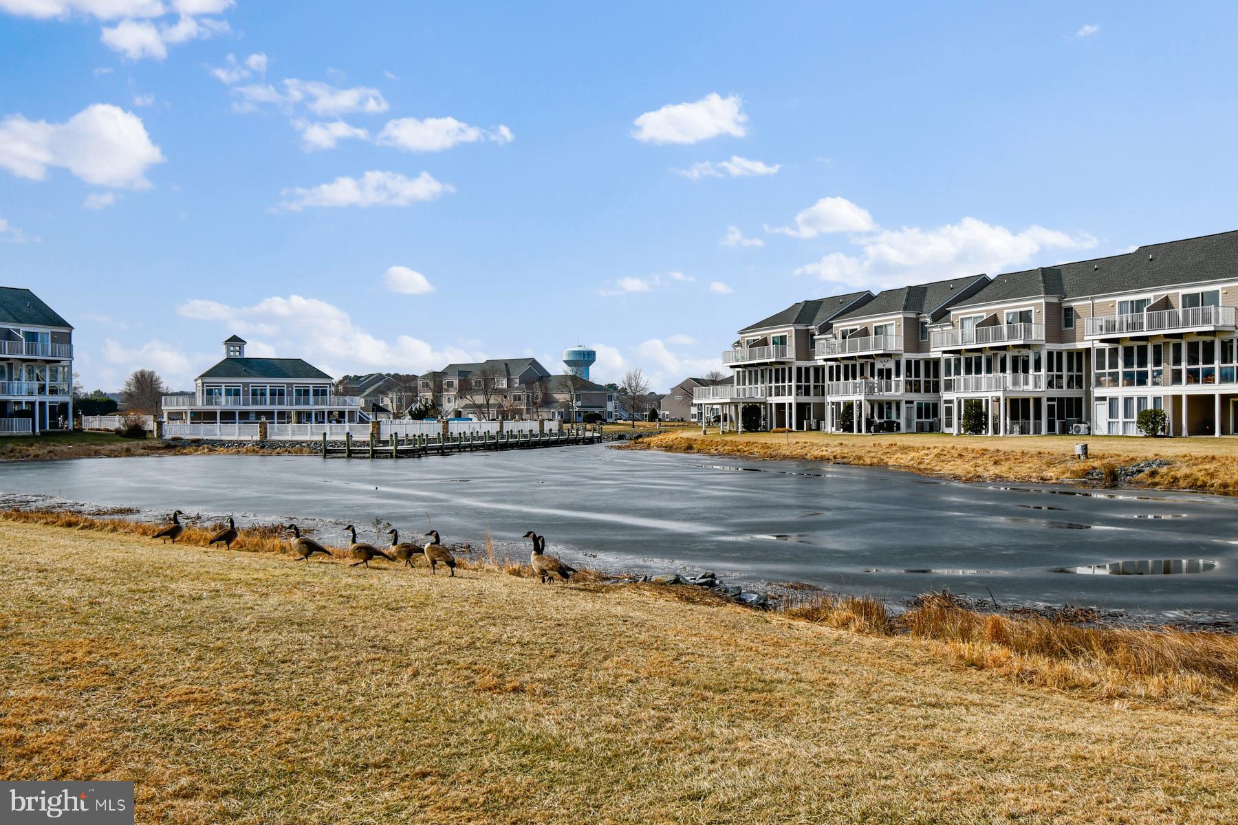 BAYVILLE SHORES - Residential