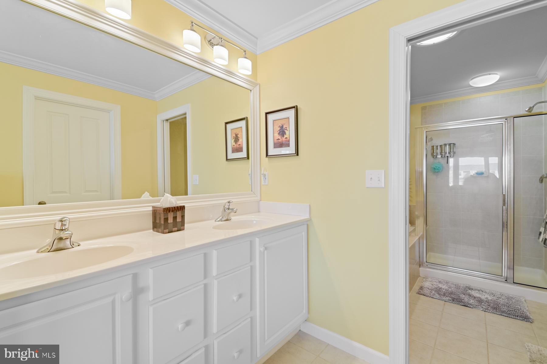 BAYVILLE SHORES - Residential