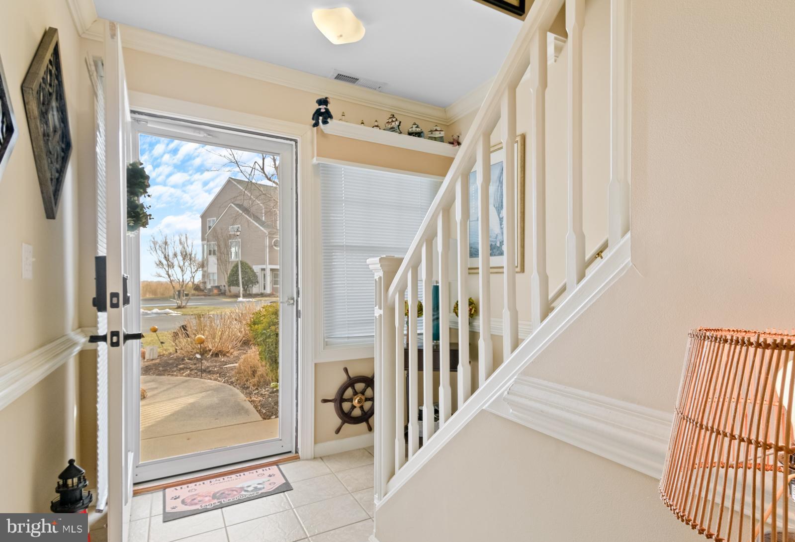 BAYVILLE SHORES - Residential