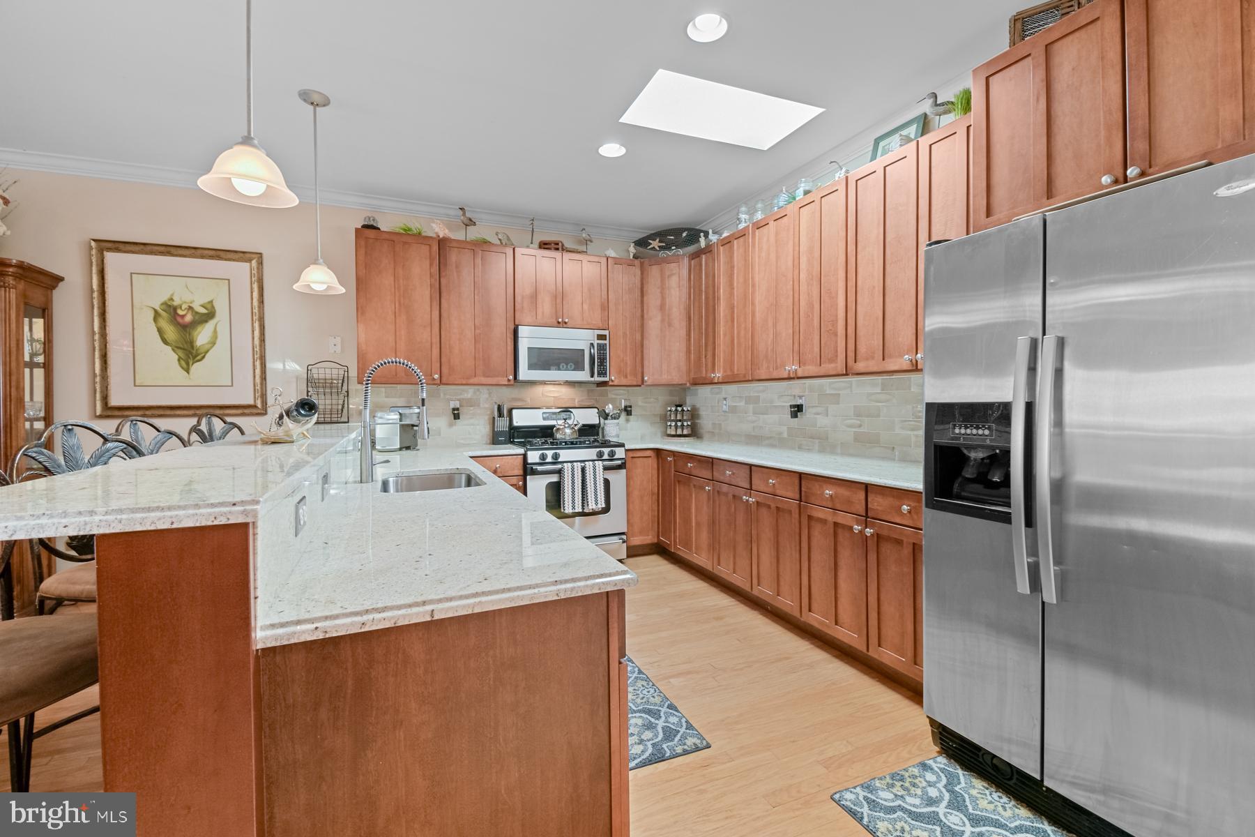 BAYVILLE SHORES - Residential