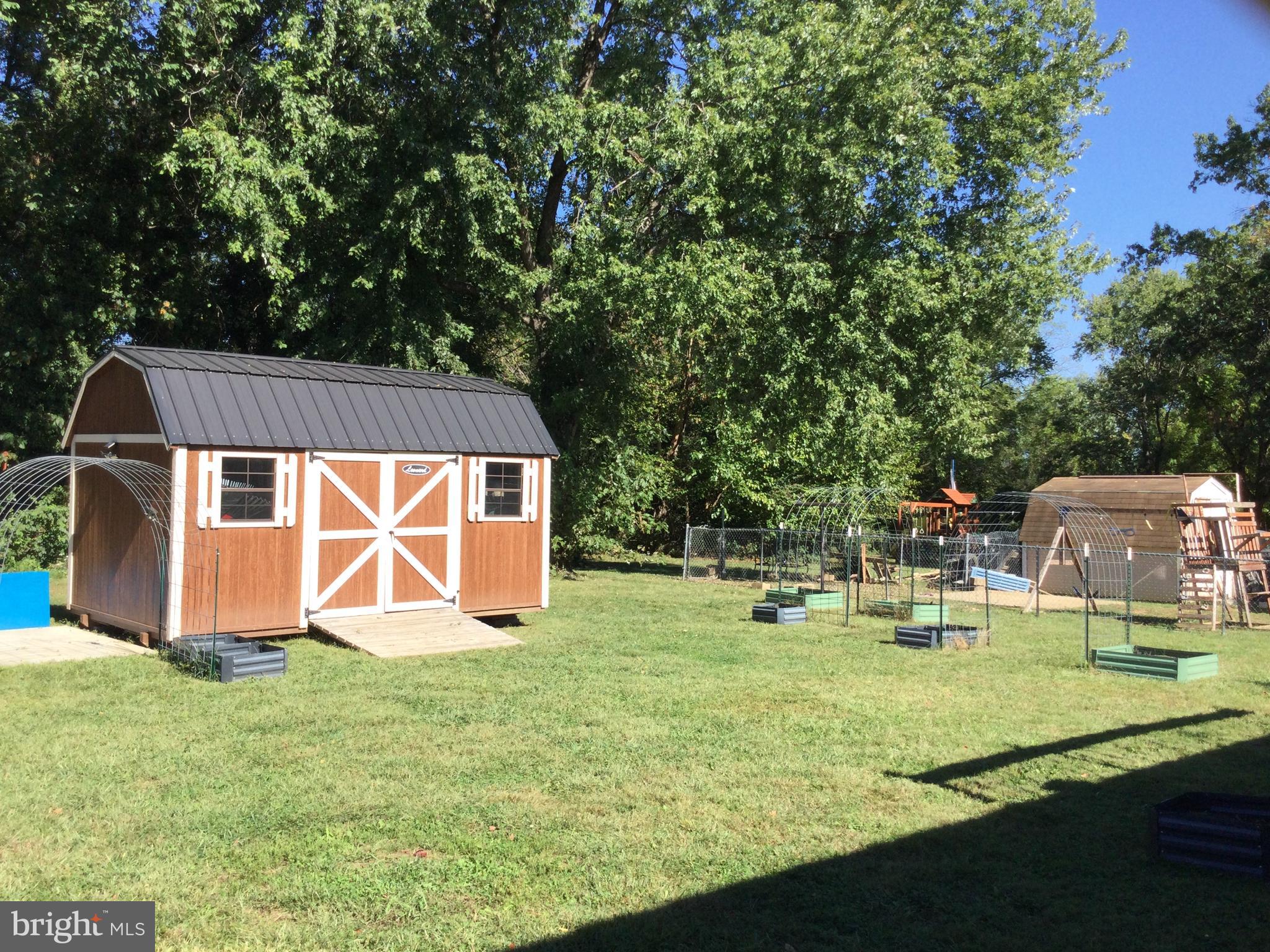 SMITHFIELD FARMS - Residential