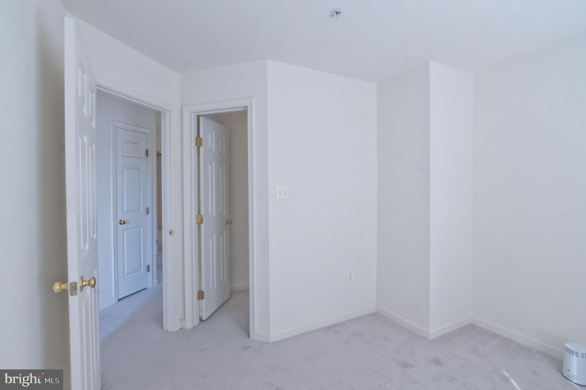 SUMMIT CREEK - Residential