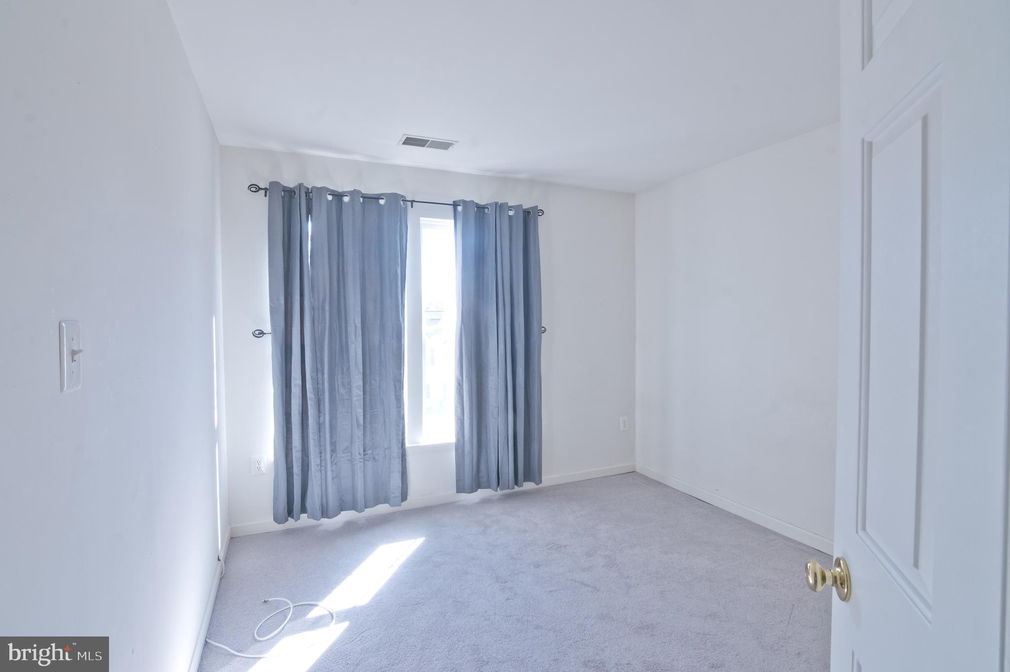 SUMMIT CREEK - Residential