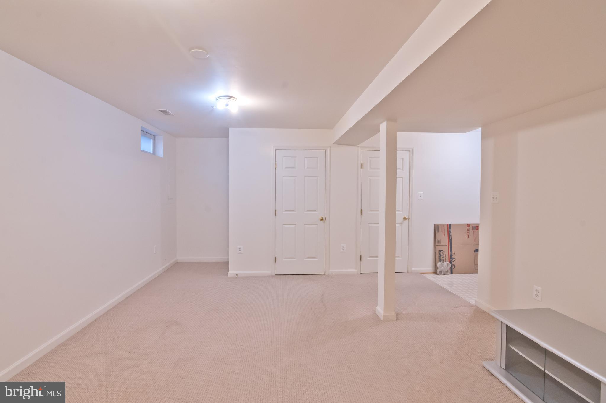 SUMMIT CREEK - Residential