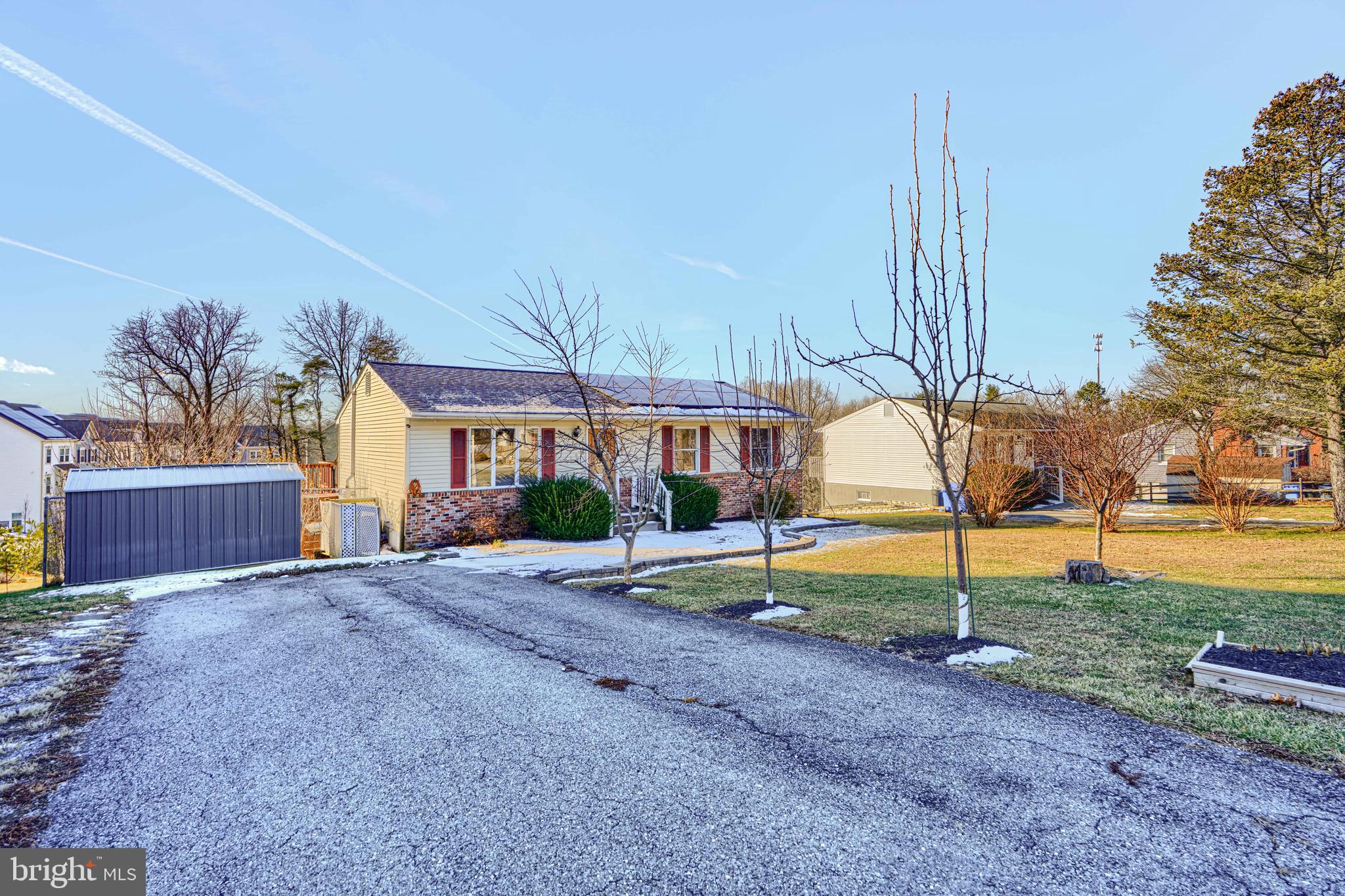 DAMASCUS OUTSIDE - Residential