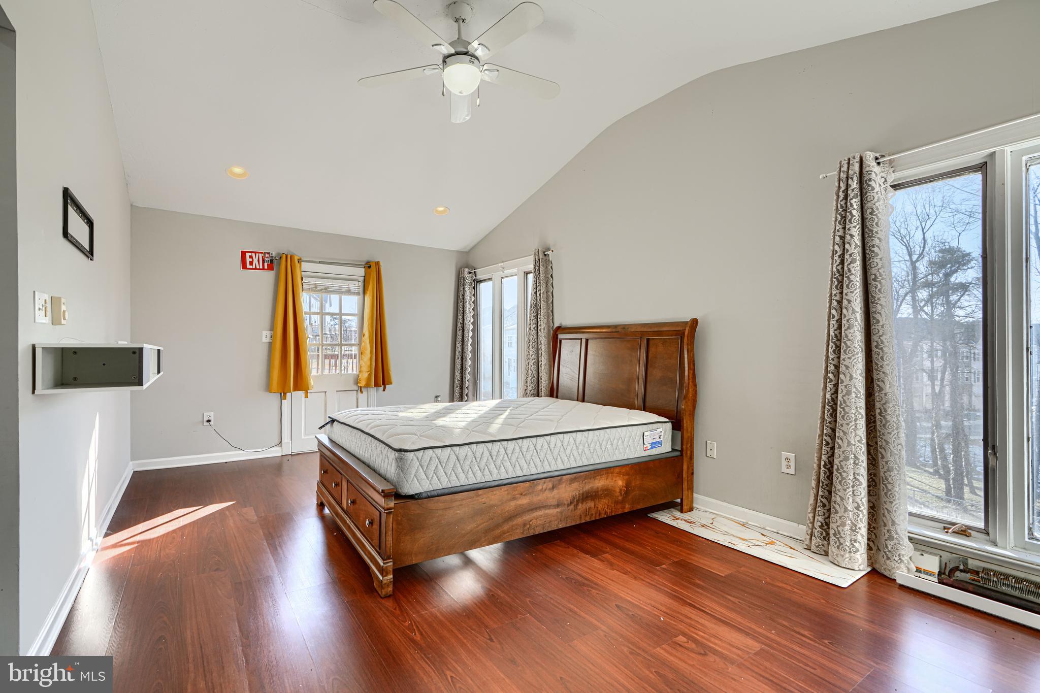 DAMASCUS OUTSIDE - Residential