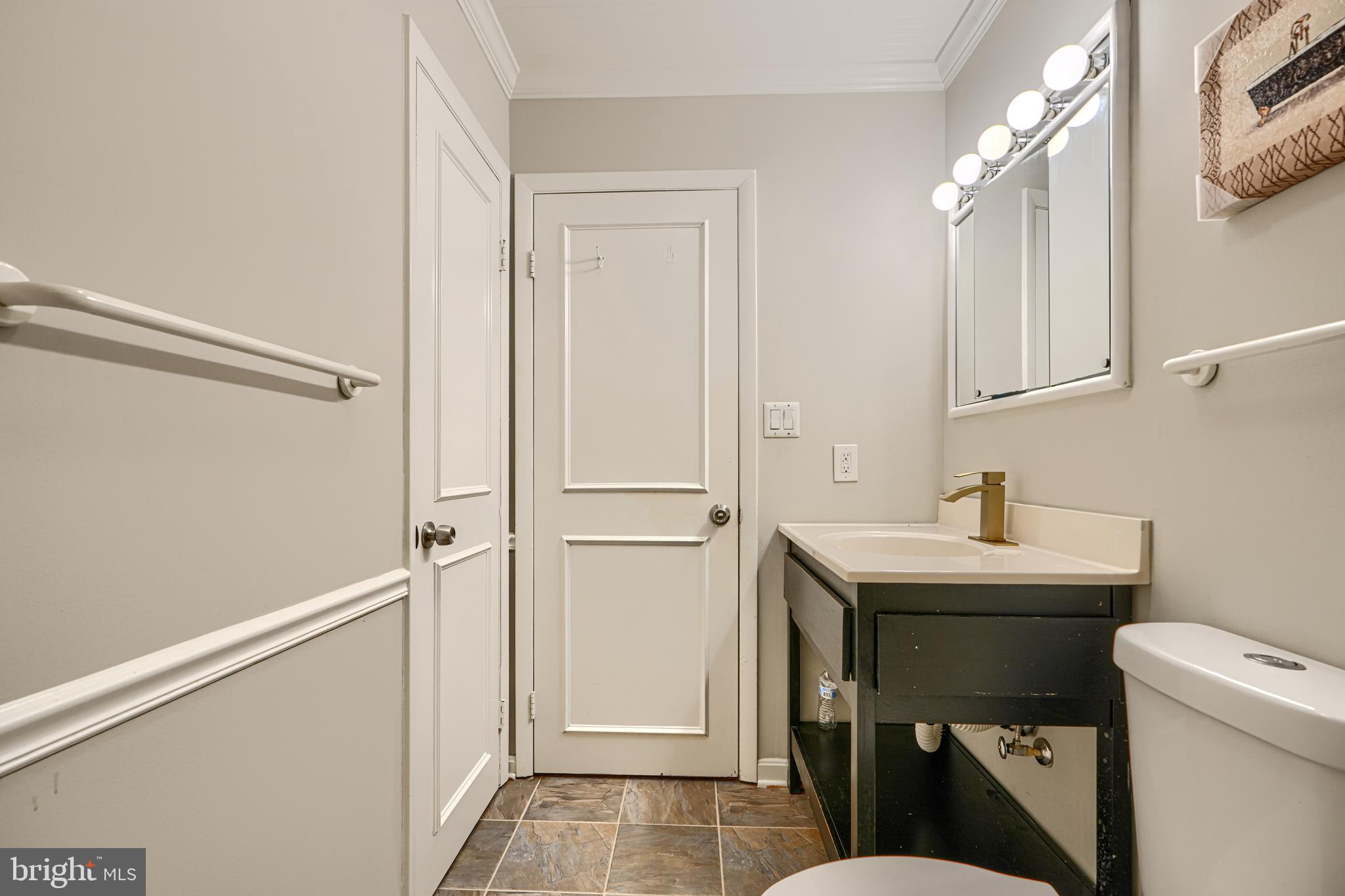 DAMASCUS OUTSIDE - Residential