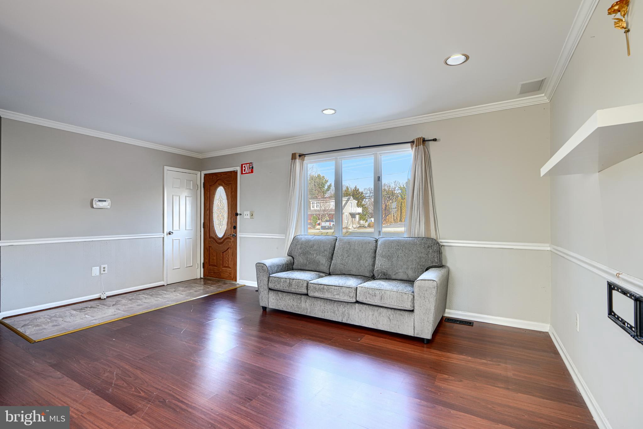 DAMASCUS OUTSIDE - Residential