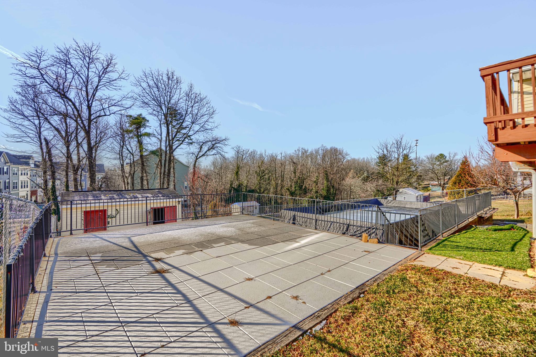 DAMASCUS OUTSIDE - Residential