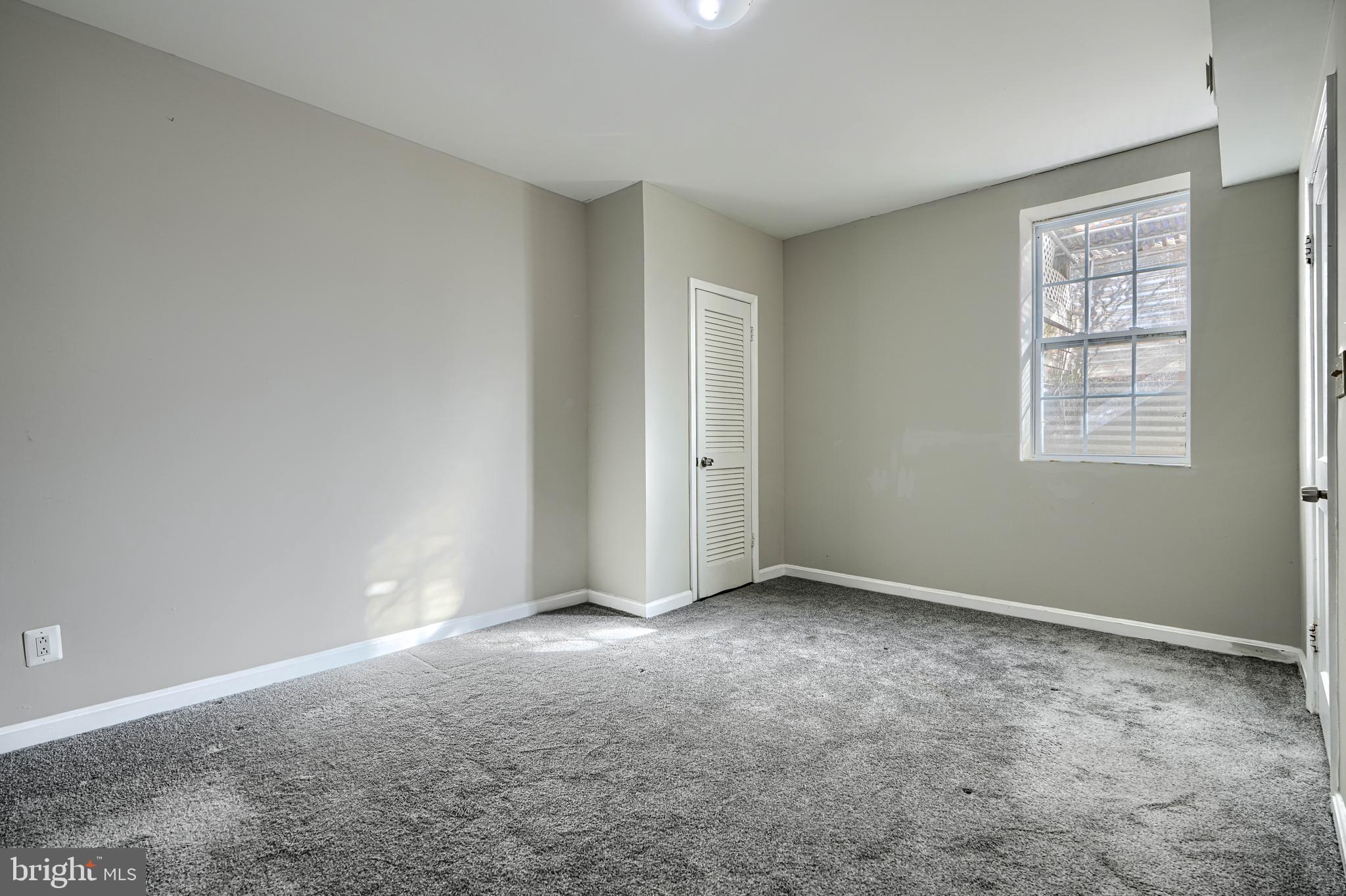 DAMASCUS OUTSIDE - Residential