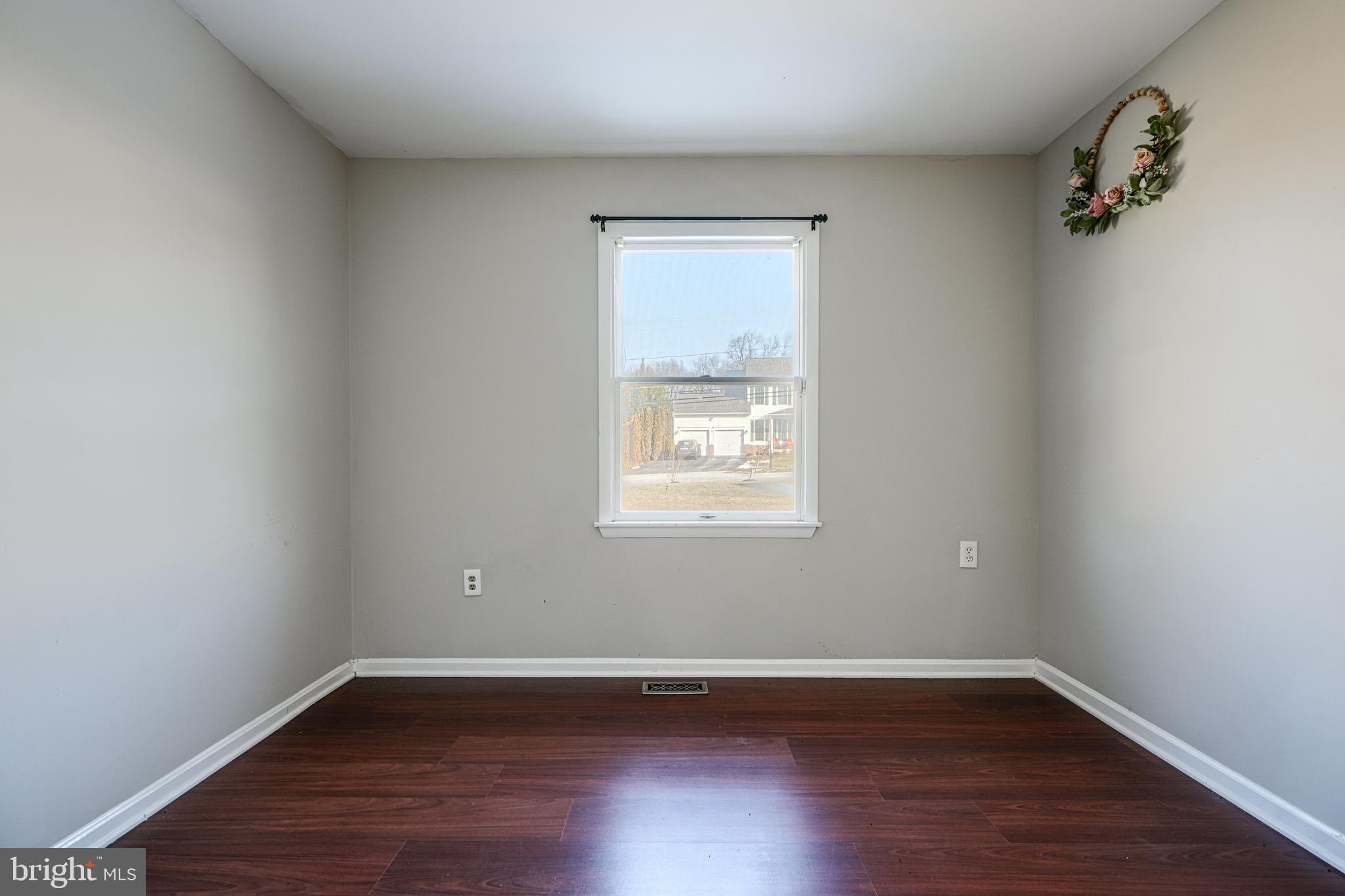 DAMASCUS OUTSIDE - Residential