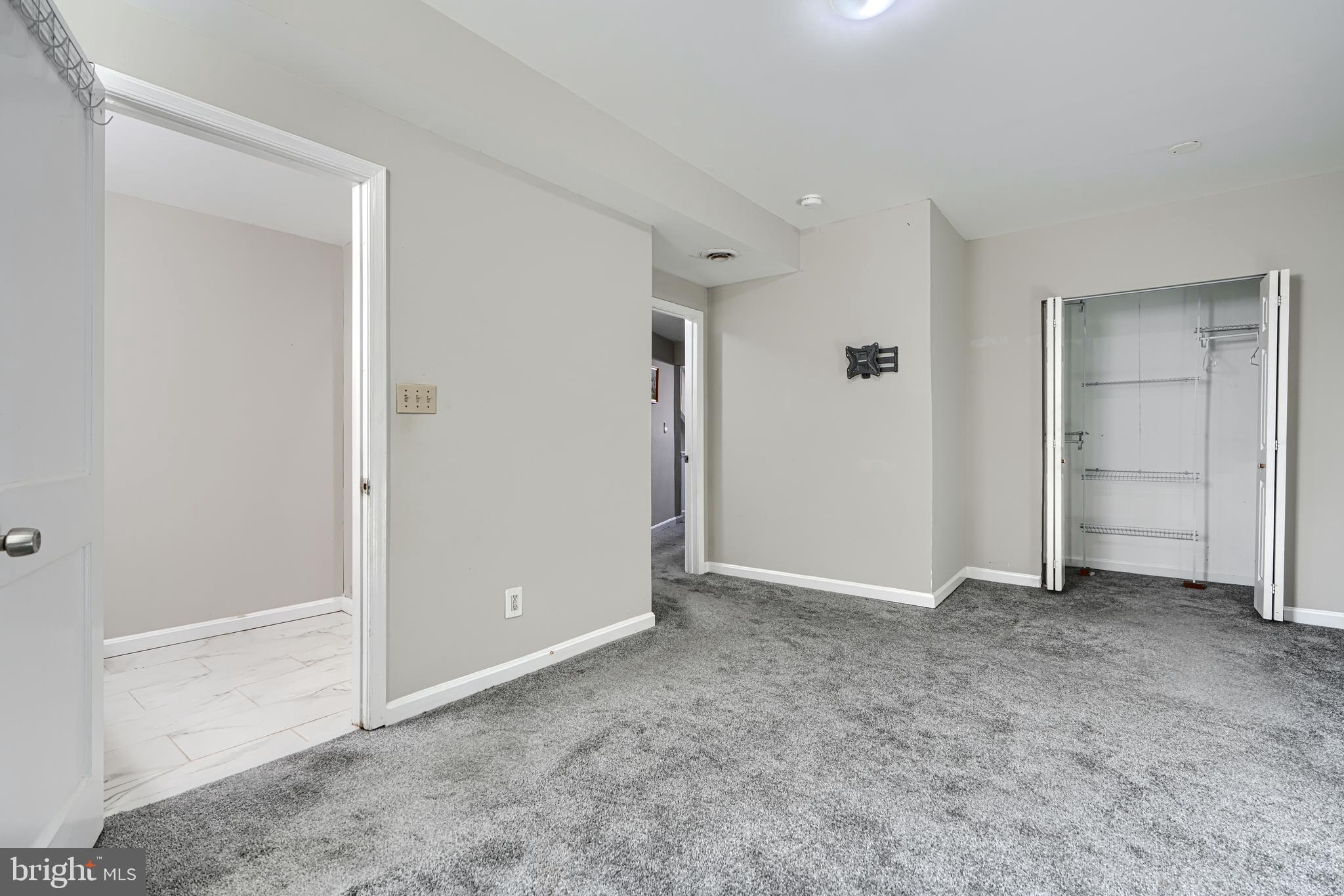 DAMASCUS OUTSIDE - Residential