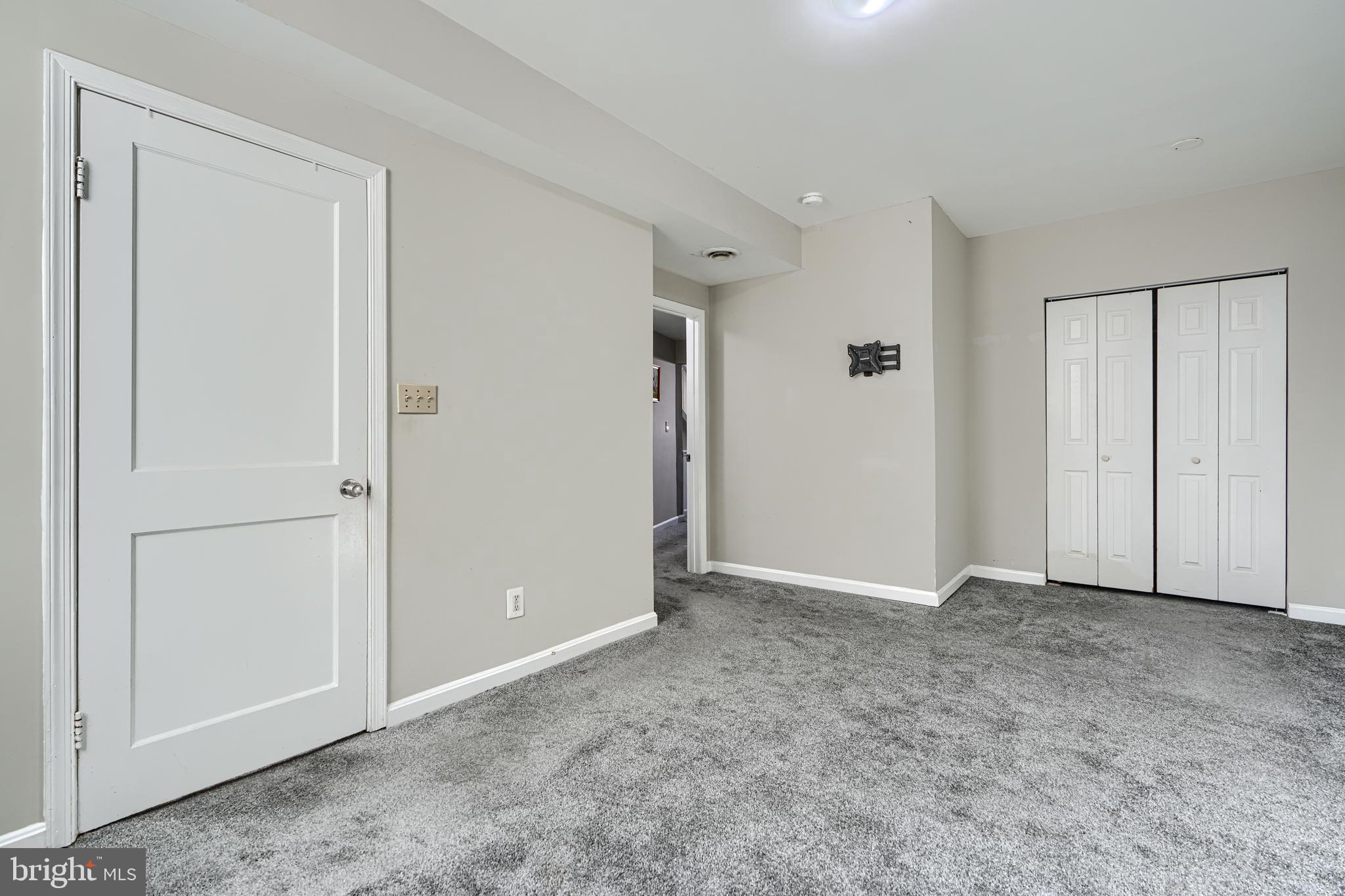 DAMASCUS OUTSIDE - Residential