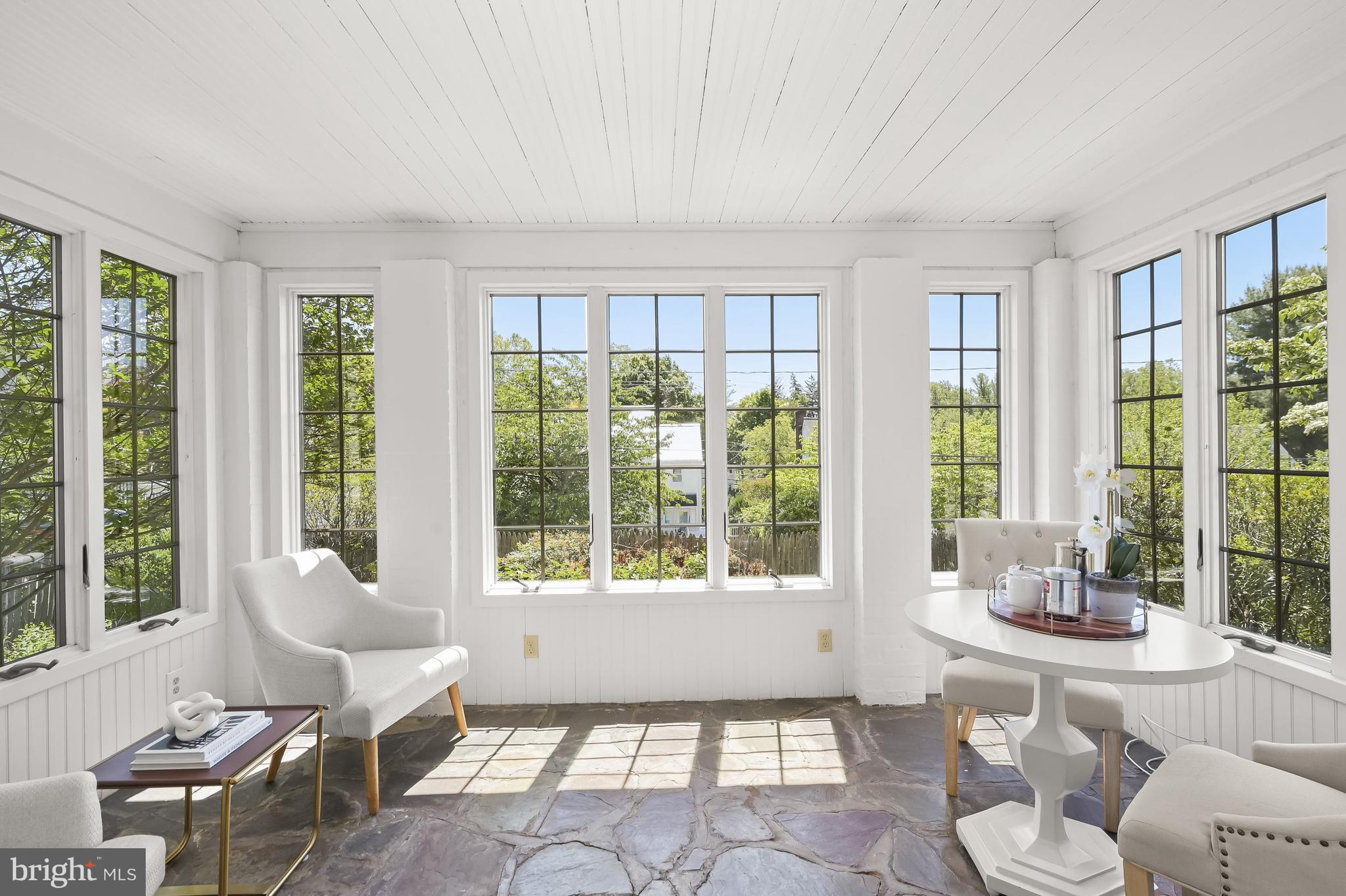 NORTH HILLS - Residential