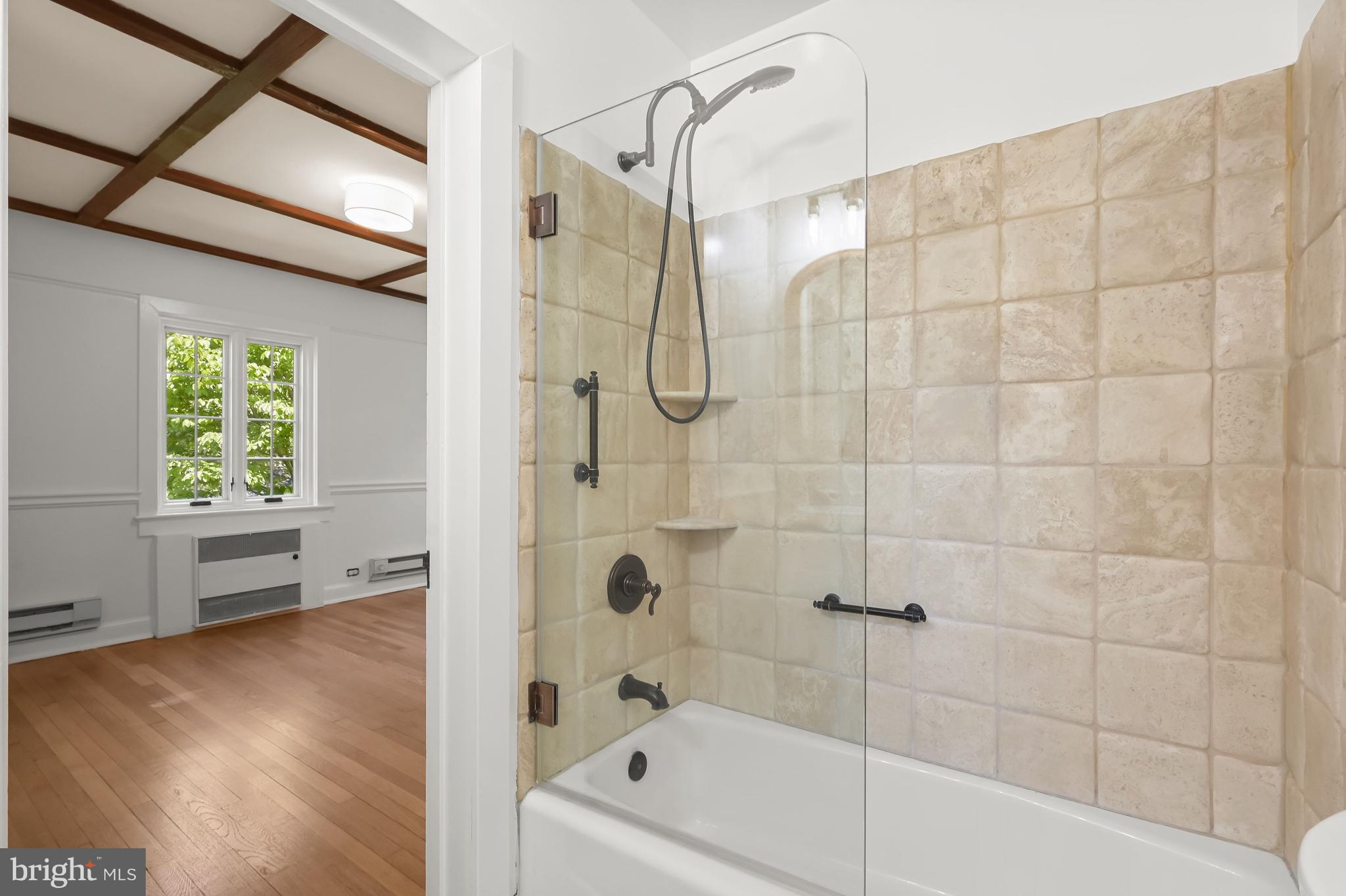 NORTH HILLS - Residential