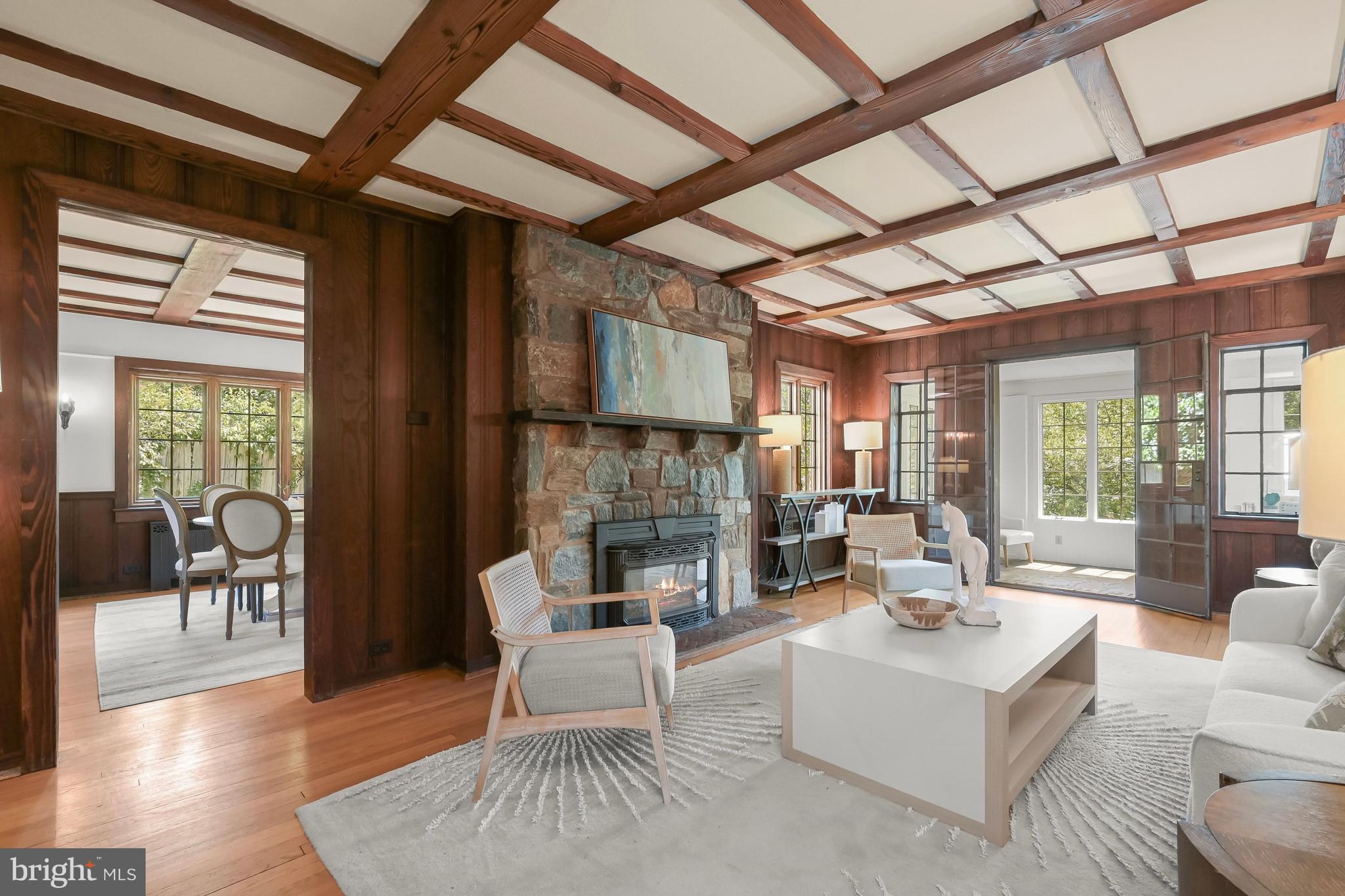 NORTH HILLS - Residential