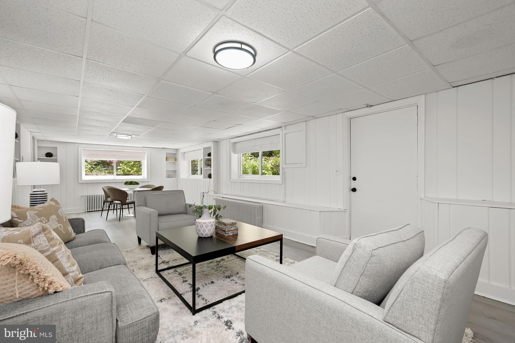 NORTH HILLS - Residential