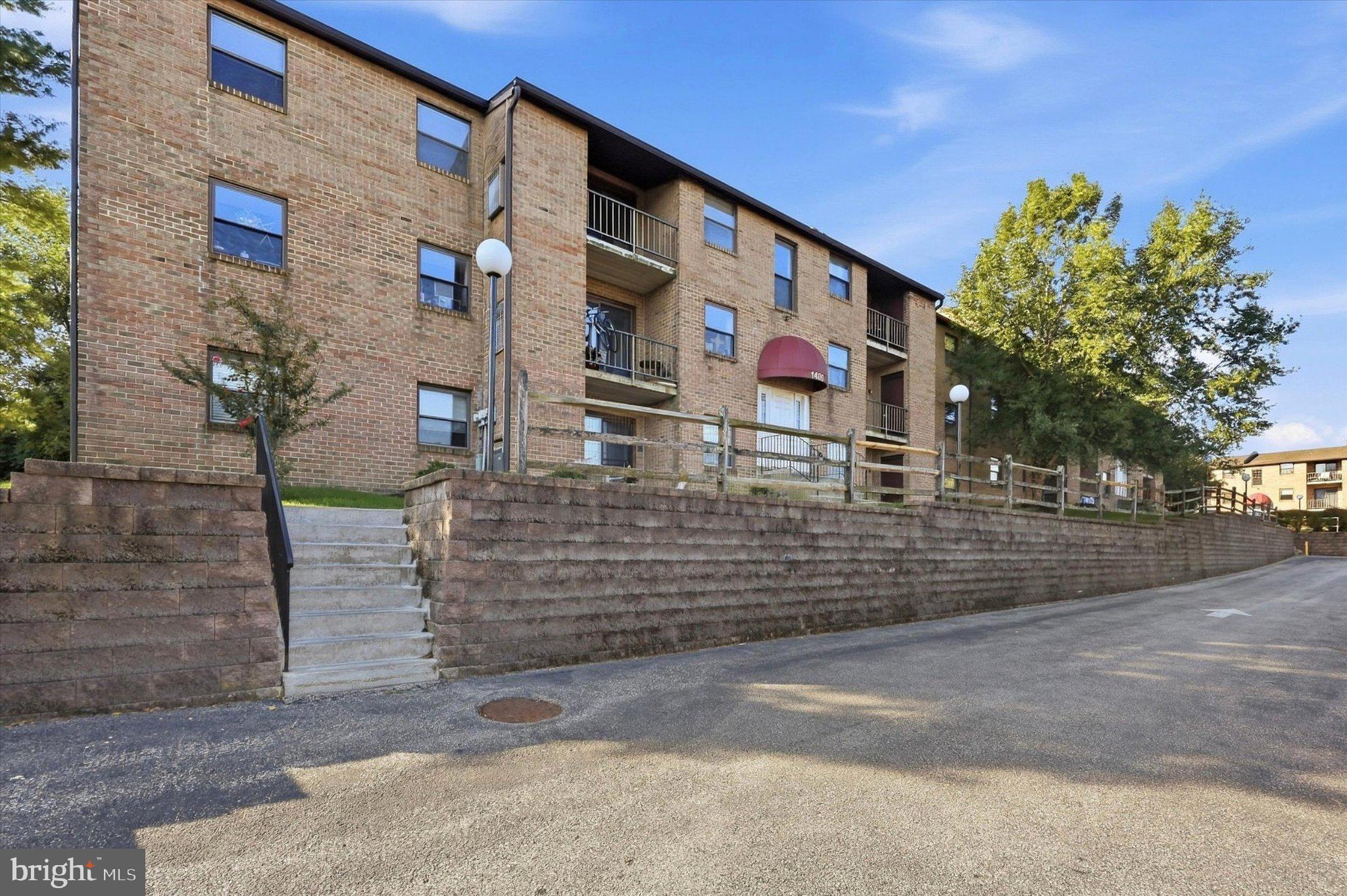 1424 VALLEY DRIVE 1424