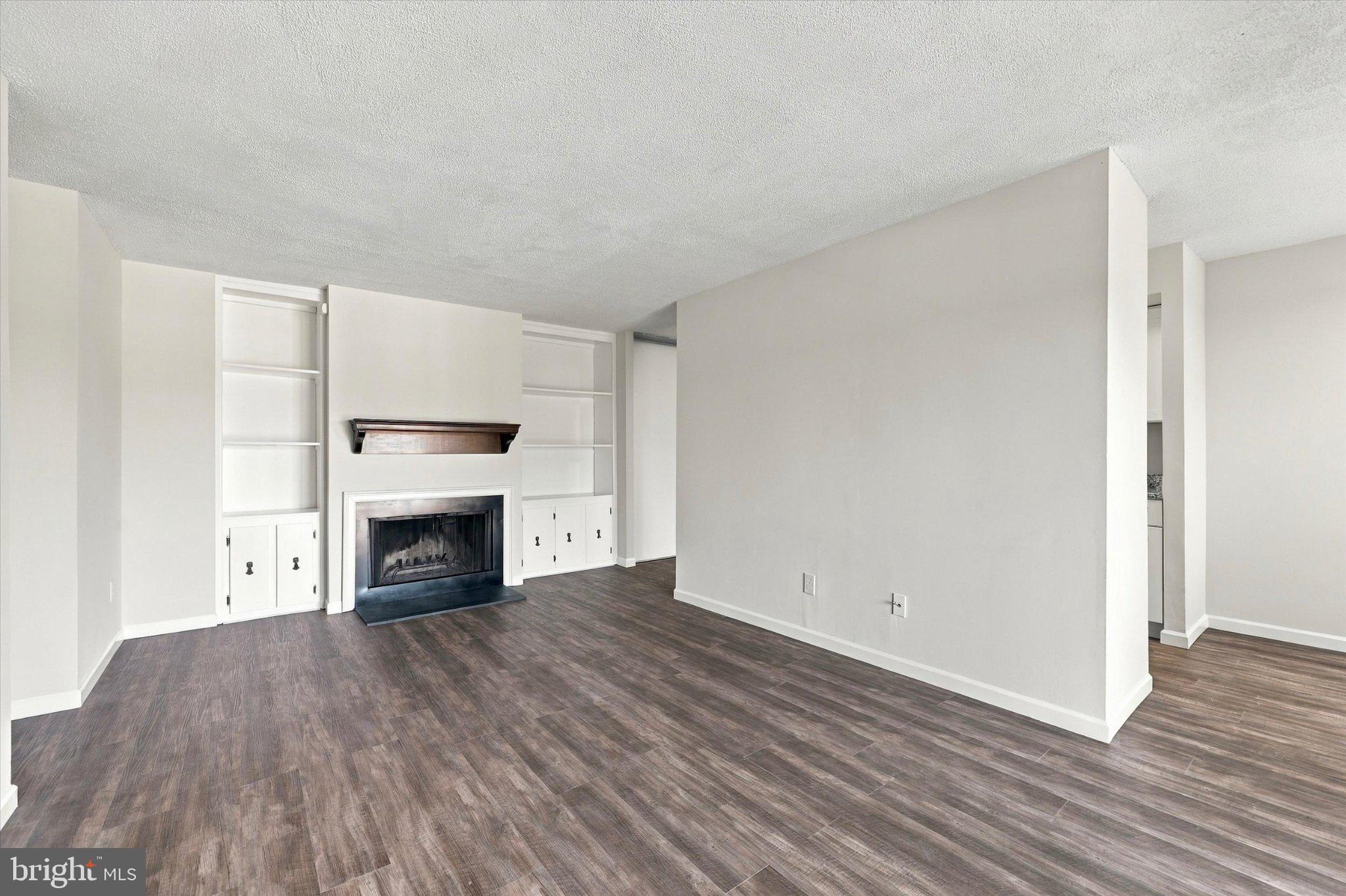 1424 VALLEY DRIVE 1424