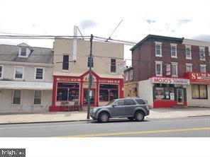 HOLMESBURG - Commercial Lease