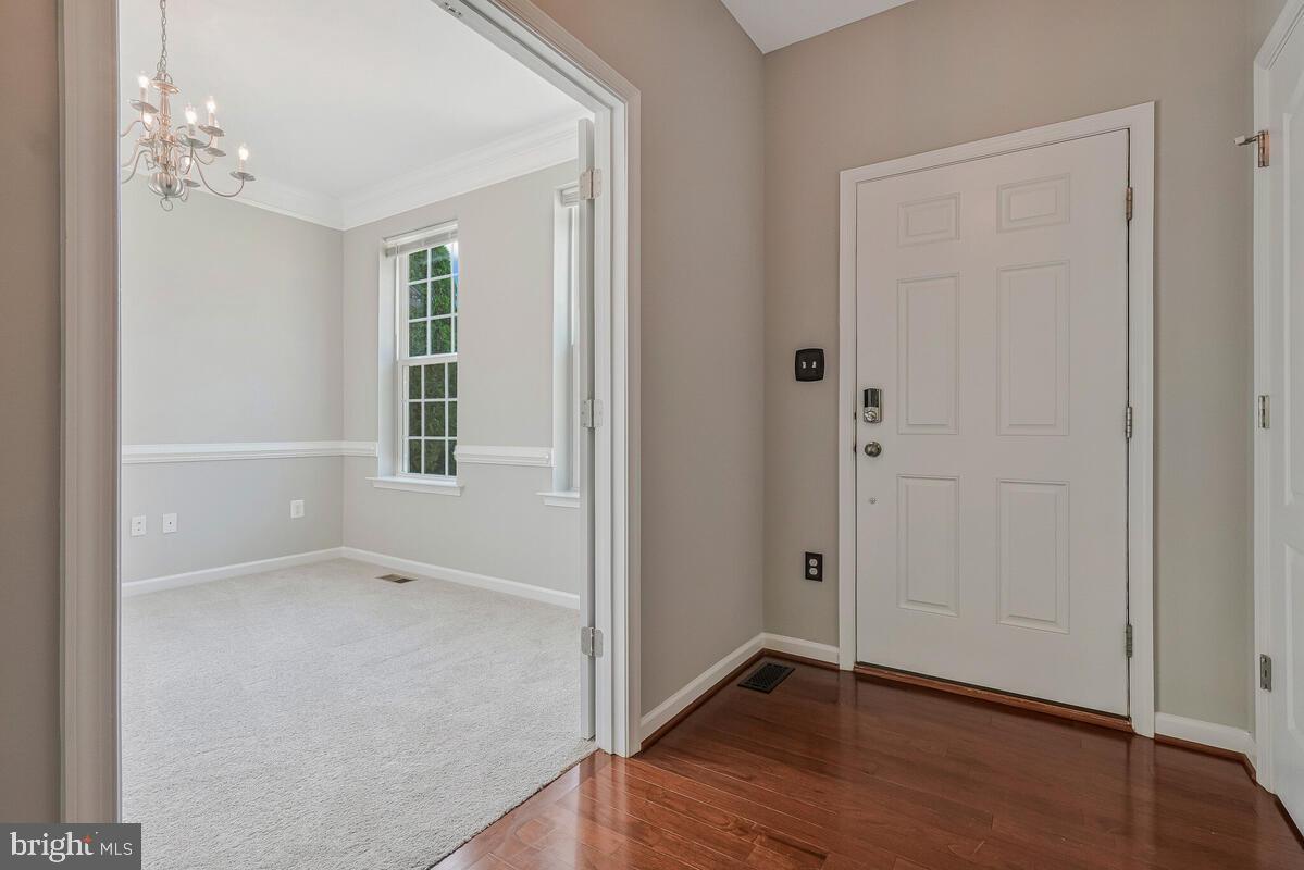 WINDSOR MANOR - Residential