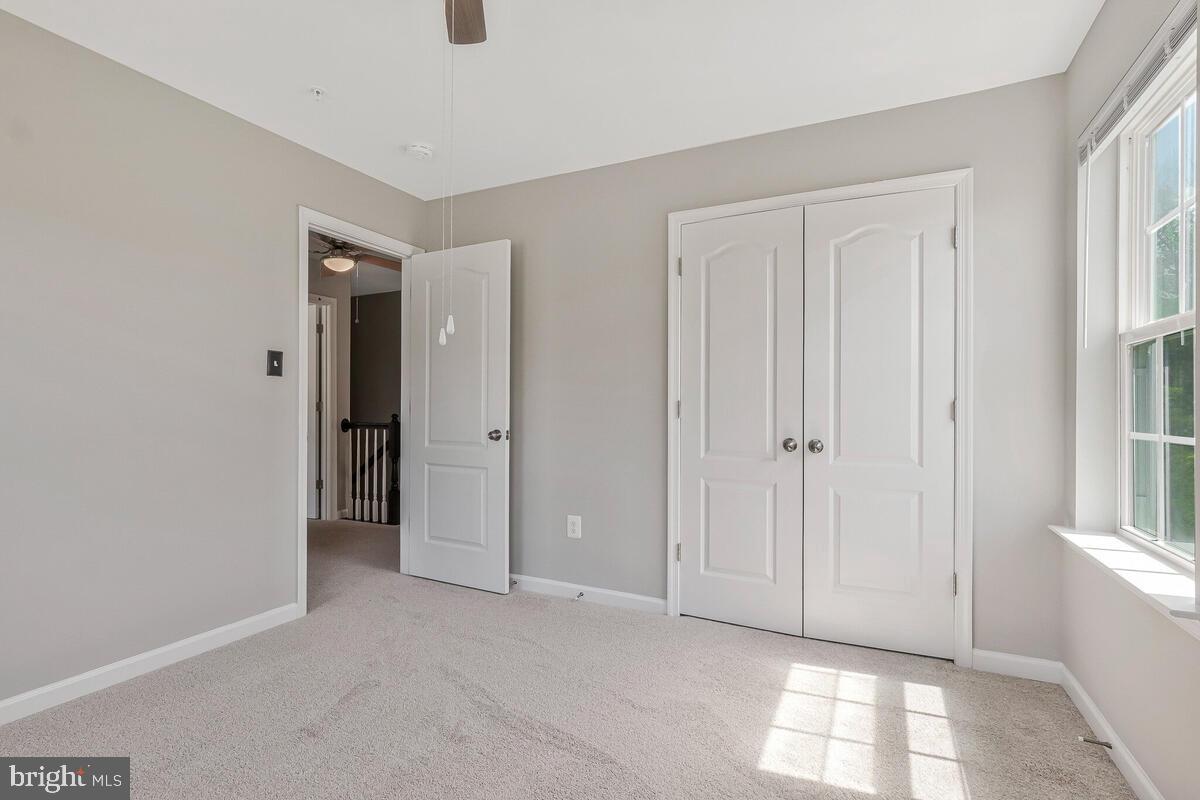 WINDSOR MANOR - Residential