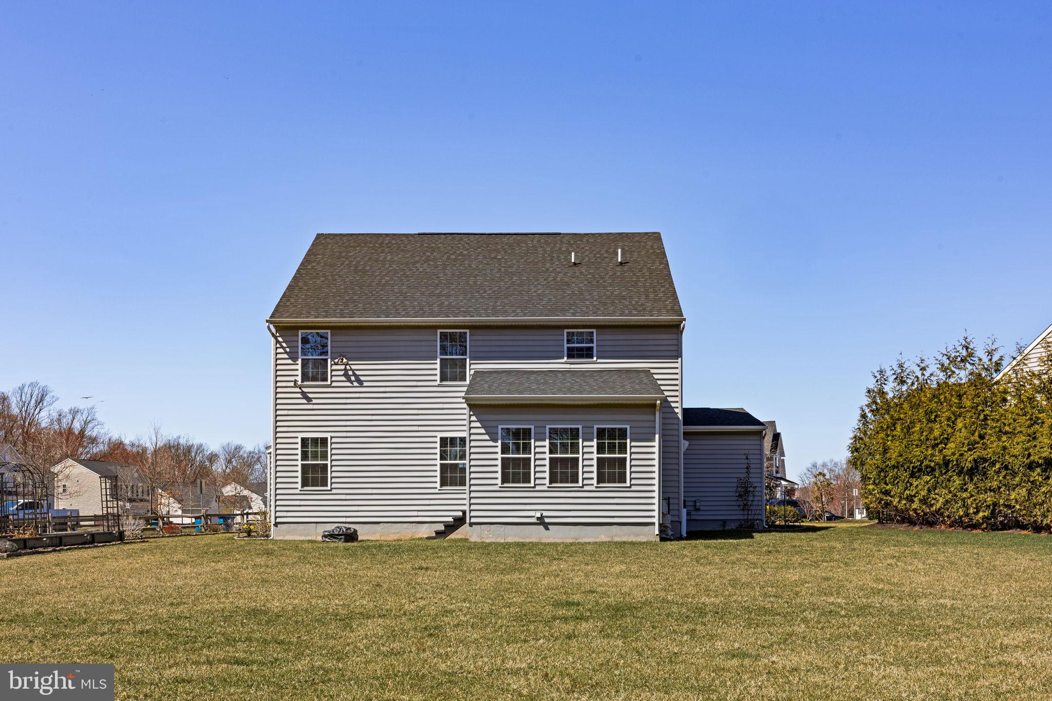 HIDDEN OAKS - Residential