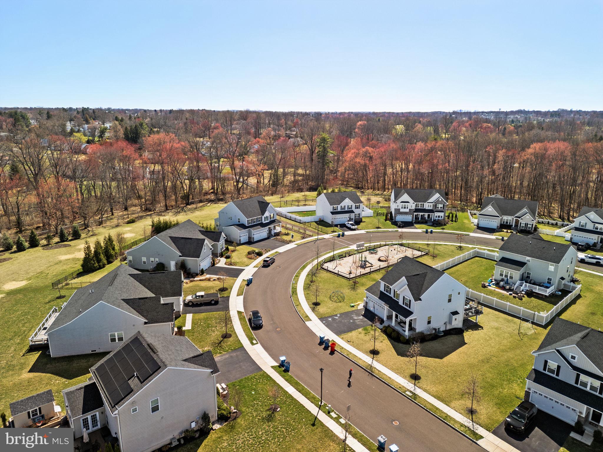 HIDDEN OAKS - Residential