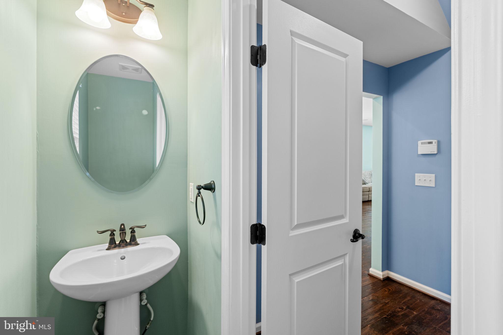 HIDDEN OAKS - Residential