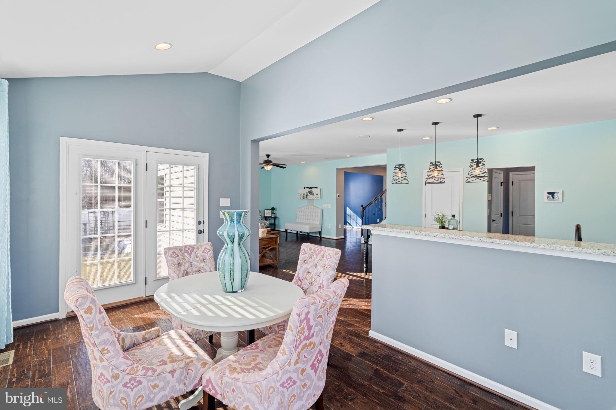 HIDDEN OAKS - Residential