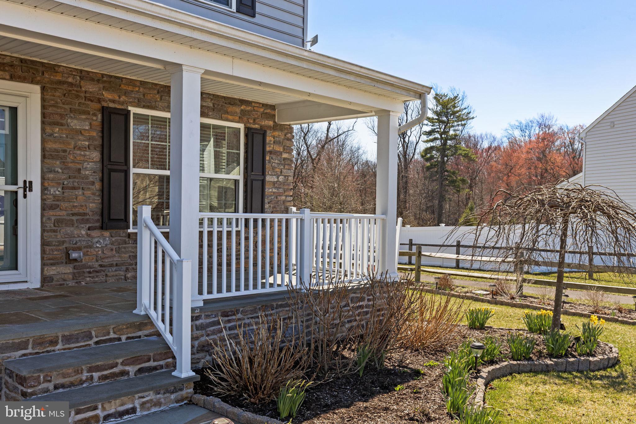 HIDDEN OAKS - Residential