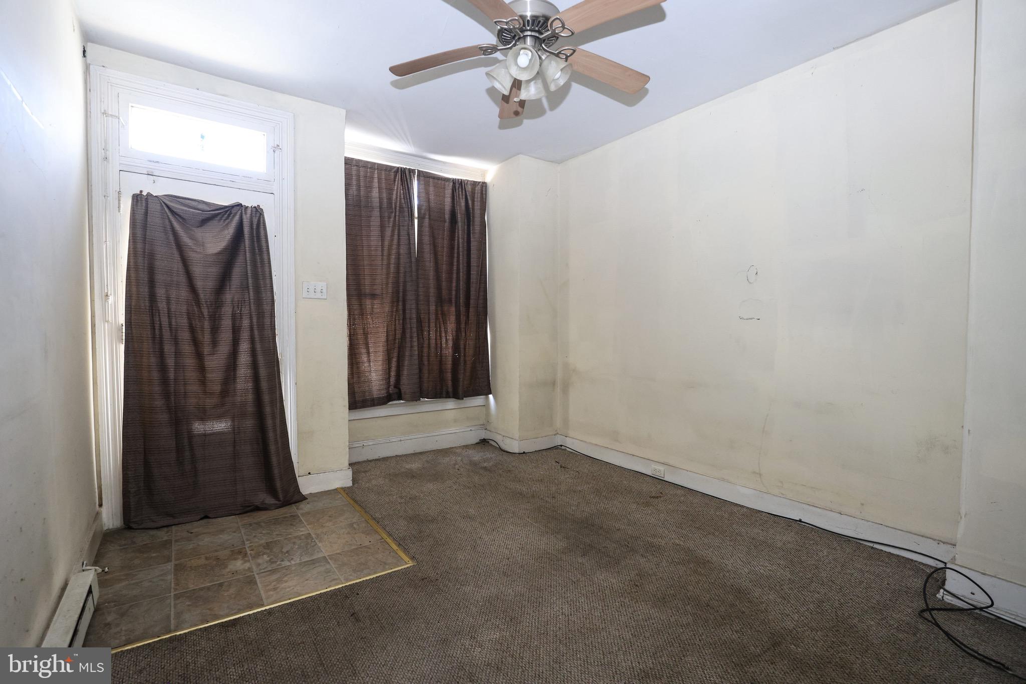 543 E NORWEGIAN STREET