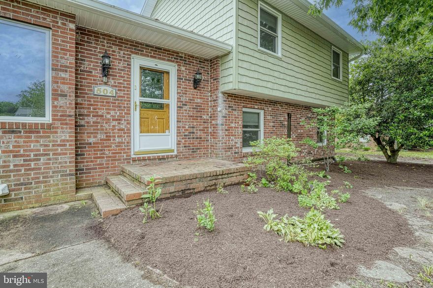 Welcome to 504 Bainbridge Place in Easton, ideally located near Route 50, Easton High School, and the Elks Club. This sought-after location offers both convenience and community. The property is improved with a well-maintained 3-bedroom split-level home featuring numerous upgrades, including renovated bathrooms, updated AC, and mini-split systems throughout for added comfort and efficiency.

Additional highlights include a detached two-bay garage with overhead storage, alley access, and an elevator making it easy to send your items upstairs. Relax year-round in the sunroom overlooking the large, fully fenced rear yard — perfect for entertaining, pets, or outdoor enjoyment.