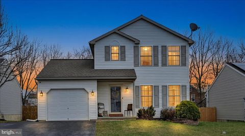 182 TWIN CREEKS DRIVE JONESTOWN PA 17038