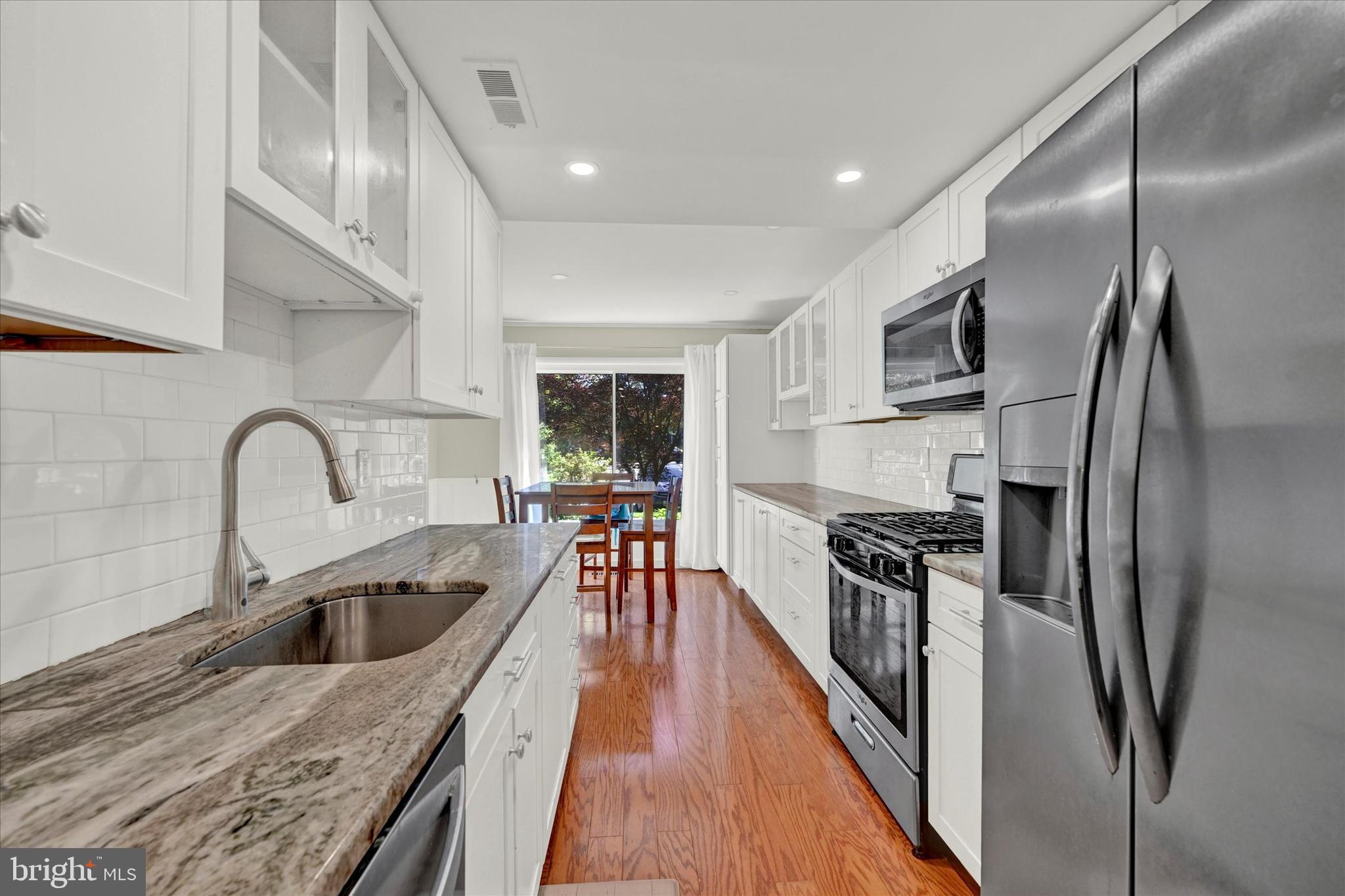 PINE GROVE - Residential