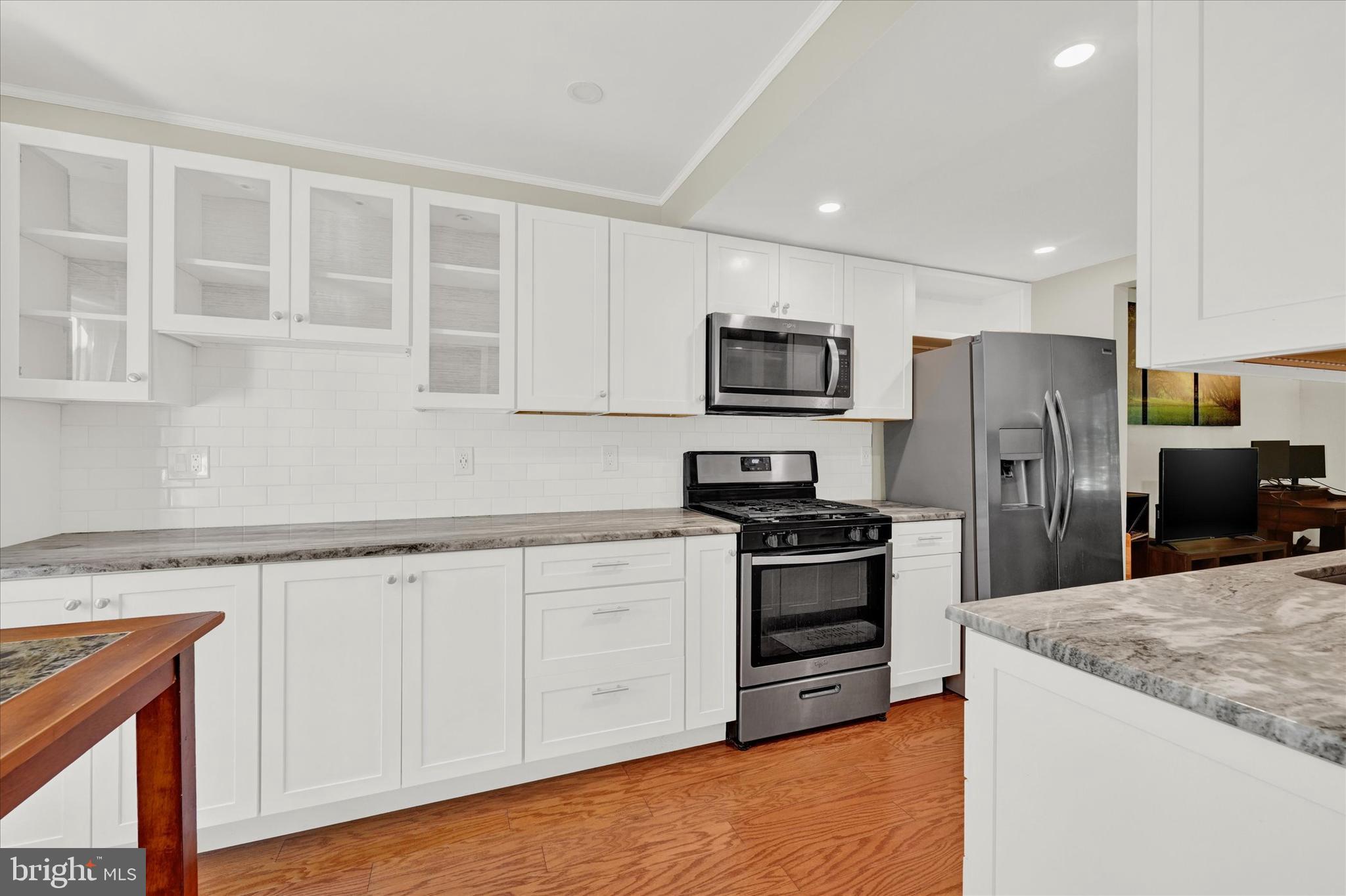 PINE GROVE - Residential