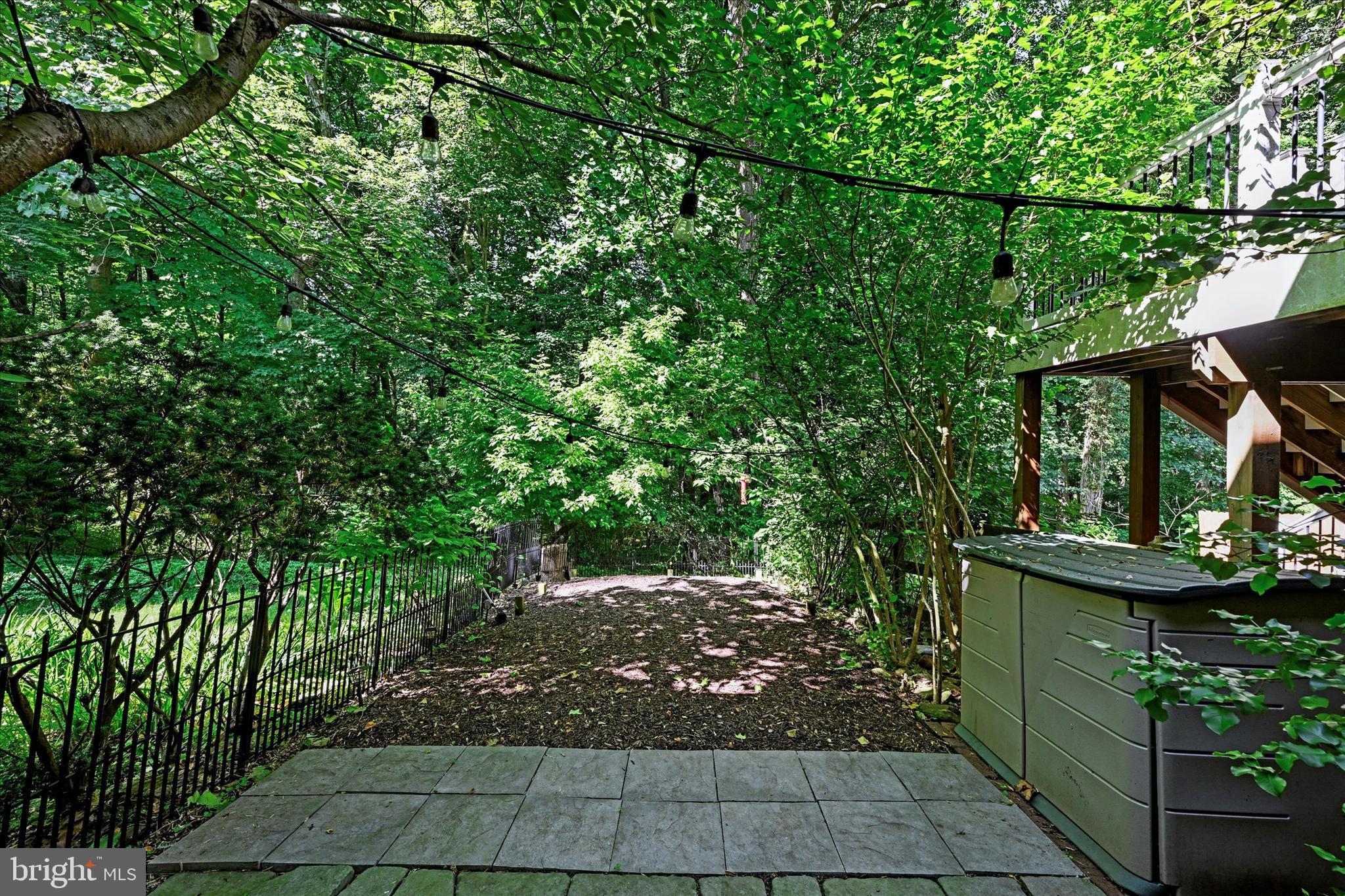 PINE GROVE - Residential