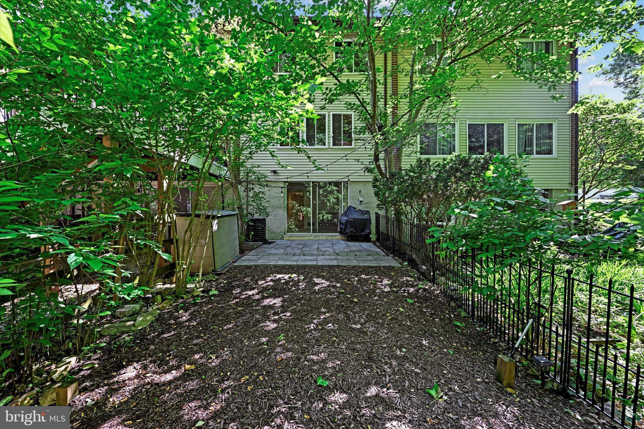 PINE GROVE - Residential