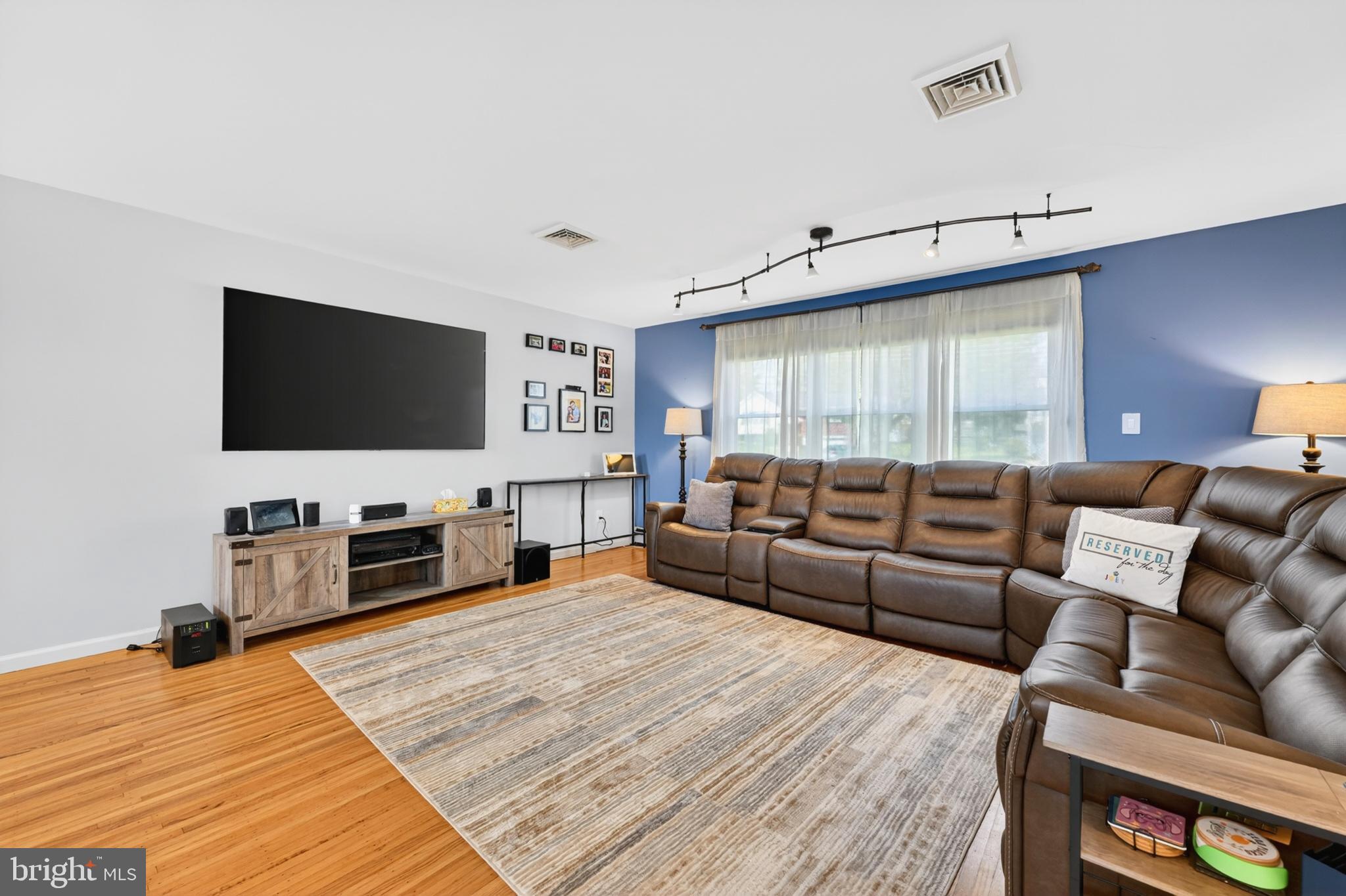 PALOMINO FARMS - Residential