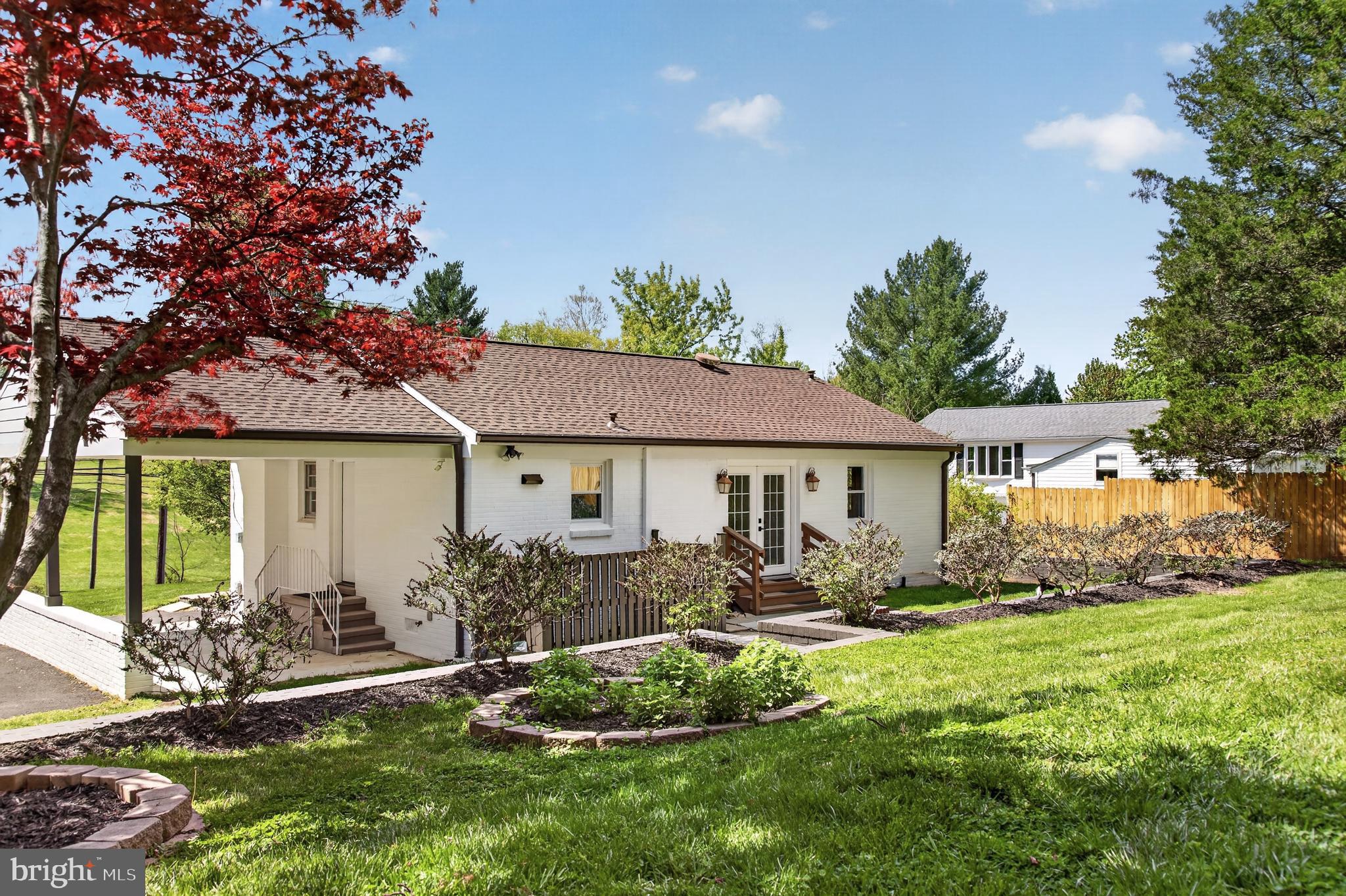 TOWN OF MIDDLEBURG - Residential