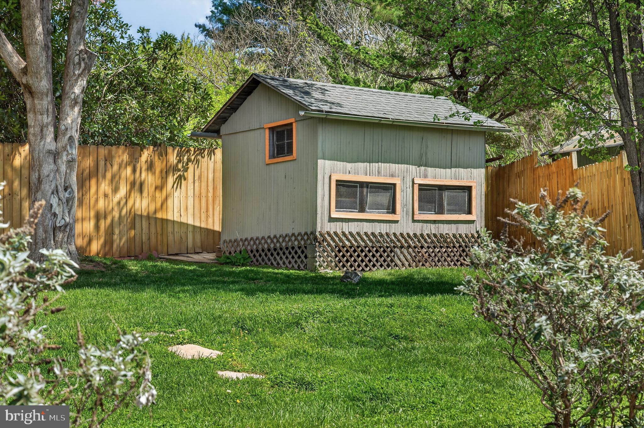 TOWN OF MIDDLEBURG - Residential