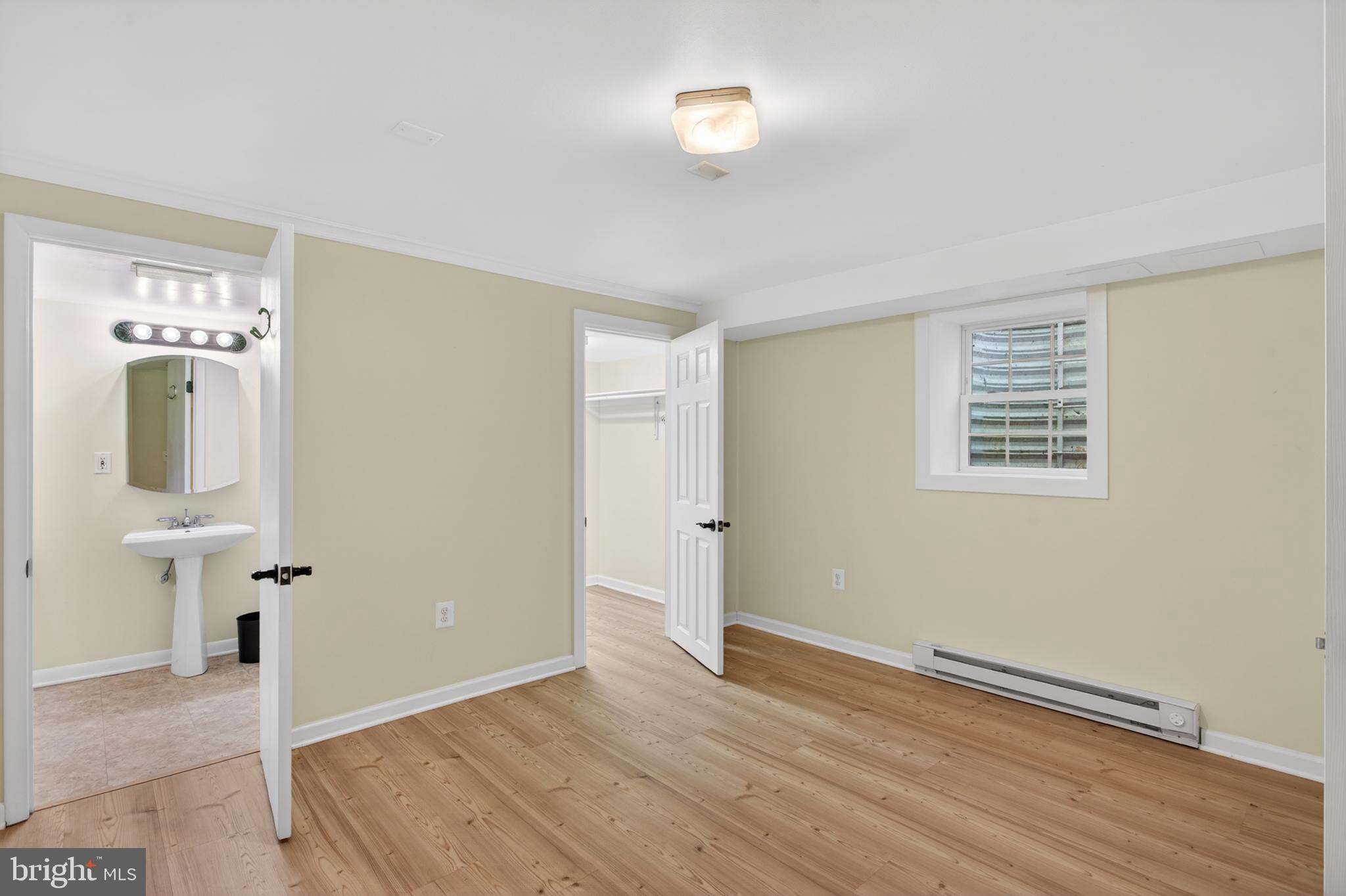 TOWN OF MIDDLEBURG - Residential