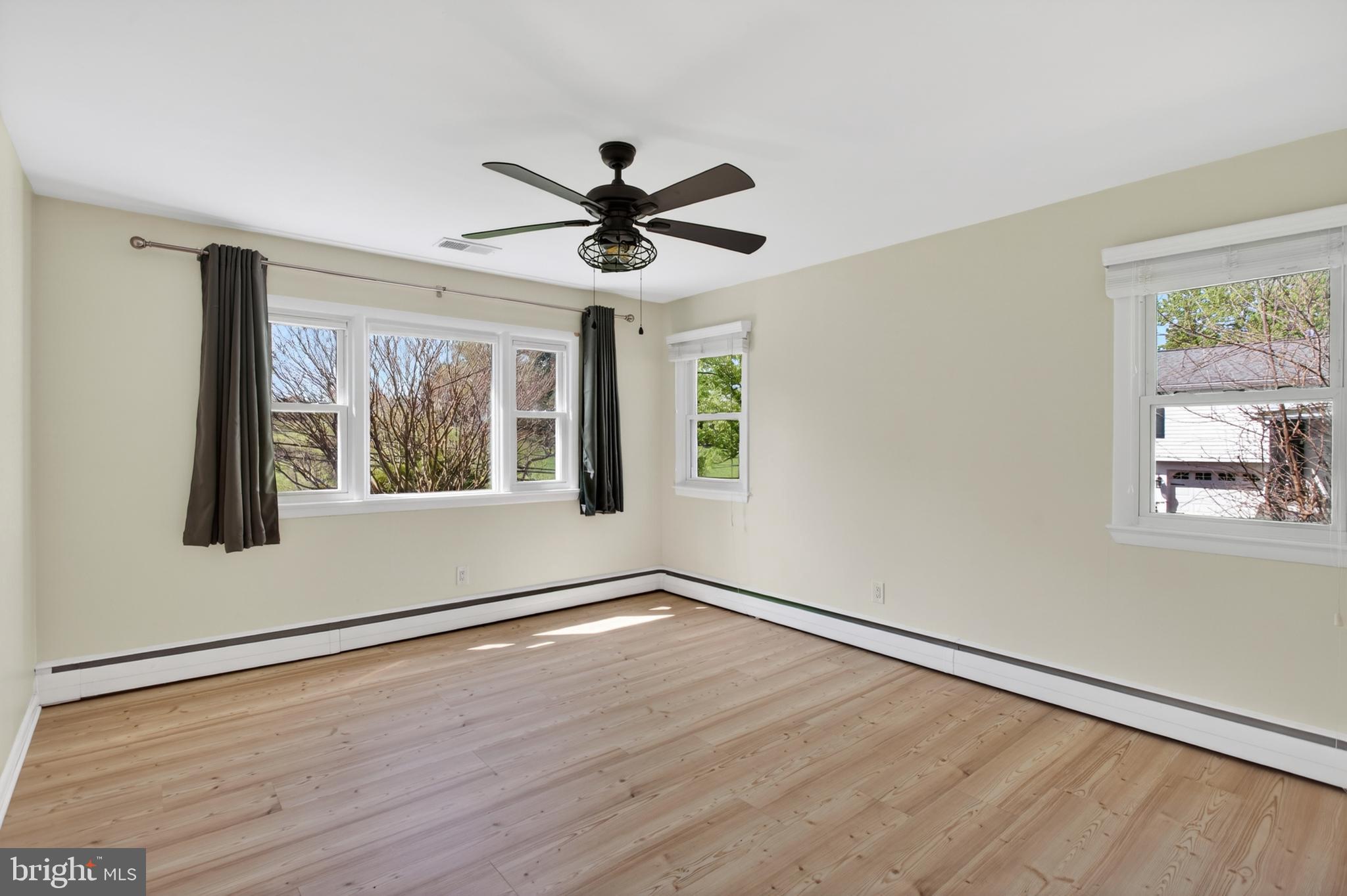 TOWN OF MIDDLEBURG - Residential