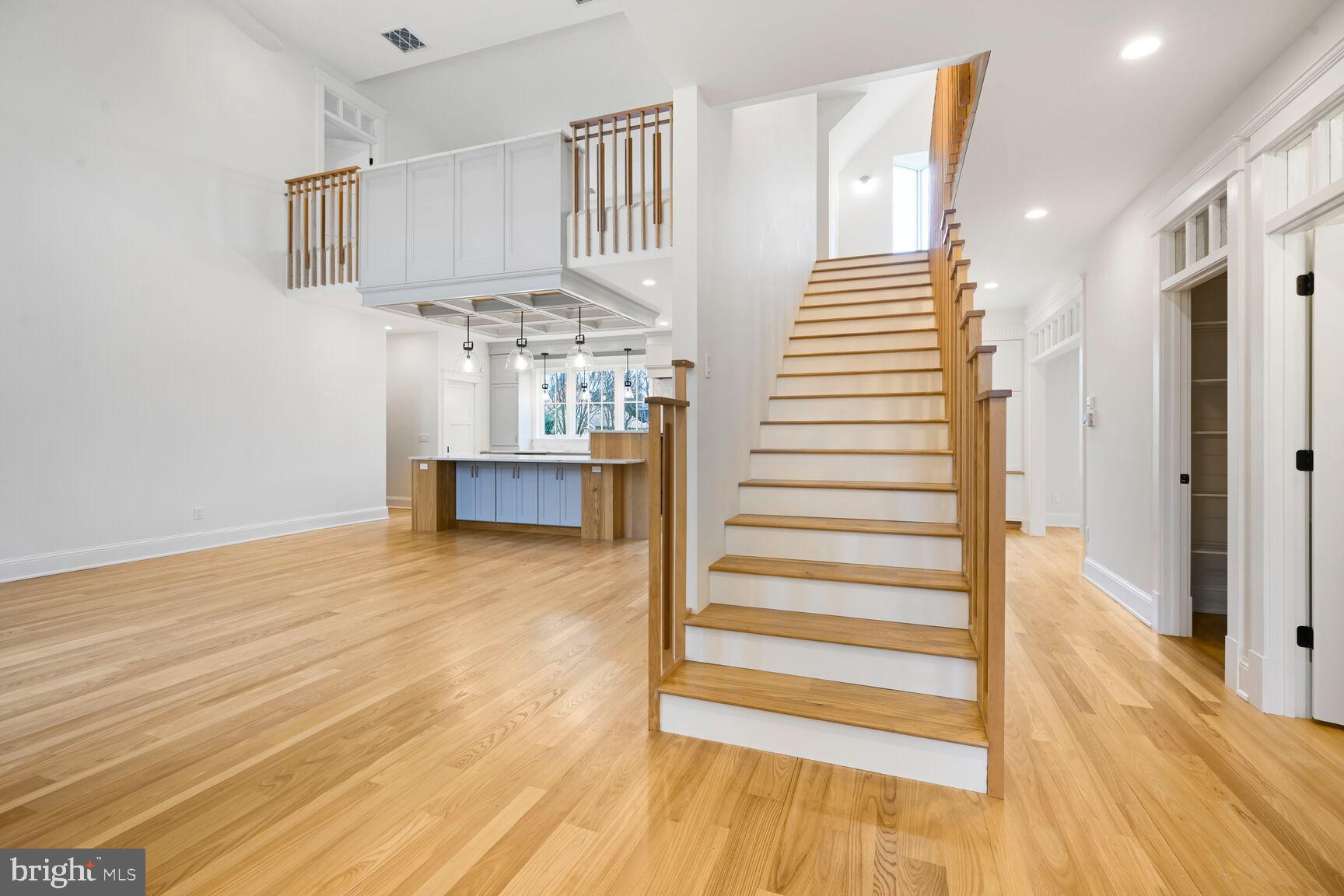 605 HILLTOP TERRACE