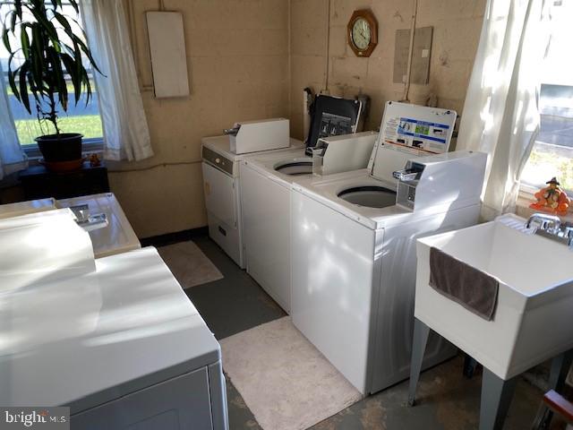 000 - Residential Lease