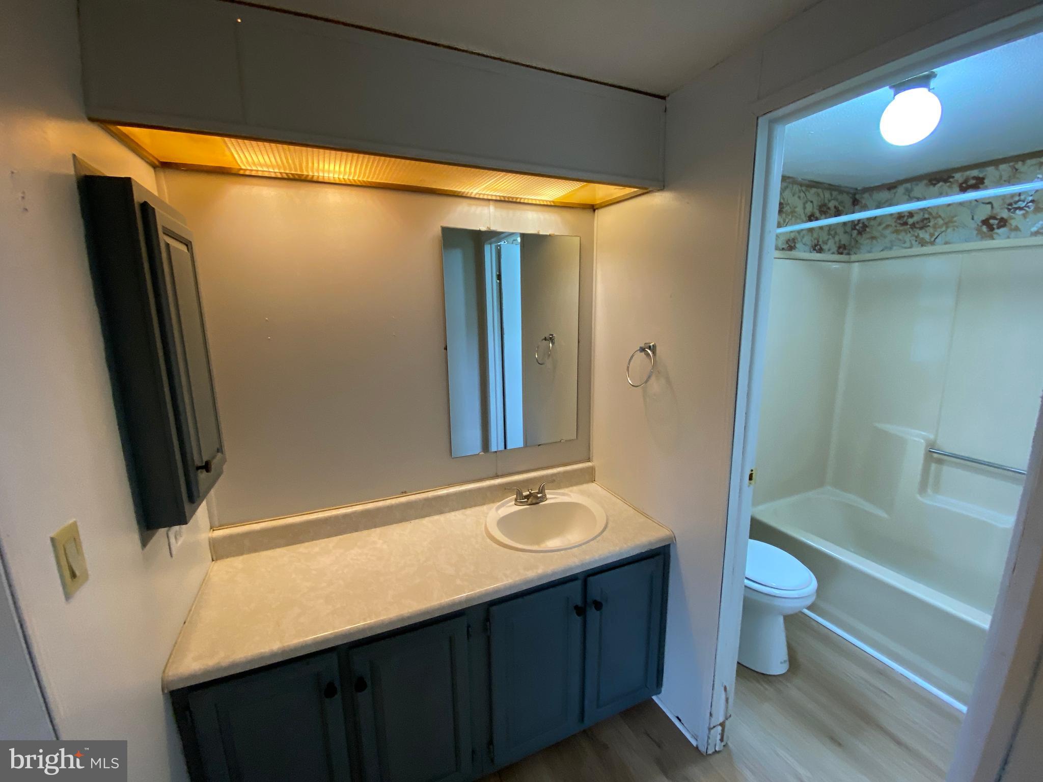 MAYFIELD - Residential Lease