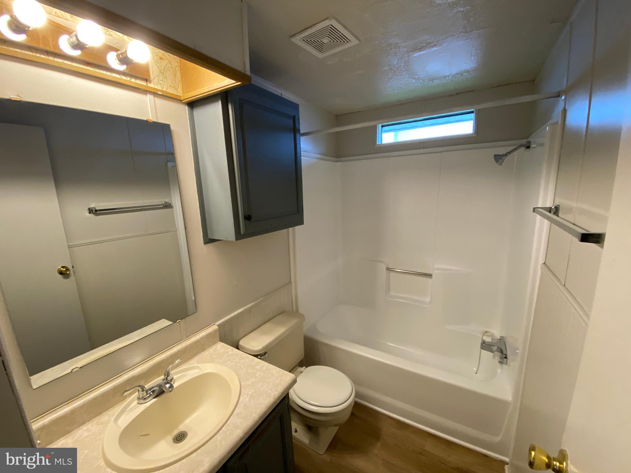 MAYFIELD - Residential Lease